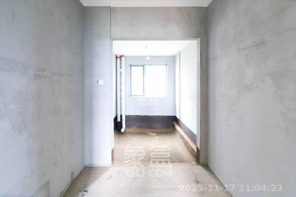 长房半岛蓝湾(观山月) 5室2厅2卫 2200.0元/月 长房半岛蓝湾(观山月) 5室2厅2卫 2200.0元/月室内图