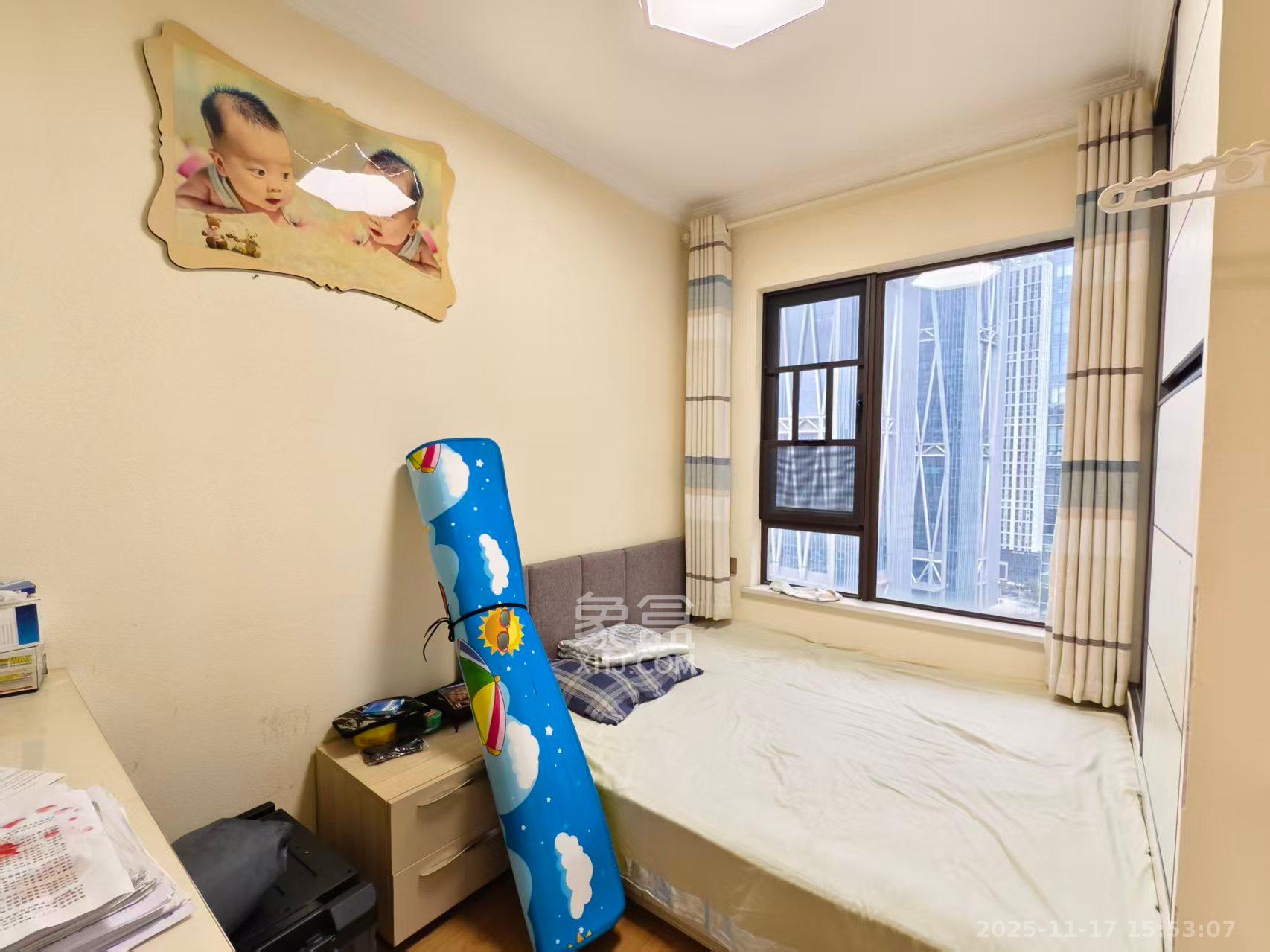 南山雍江汇（滨江国际新城）  3室2厅2卫    3600.0元/月室内图