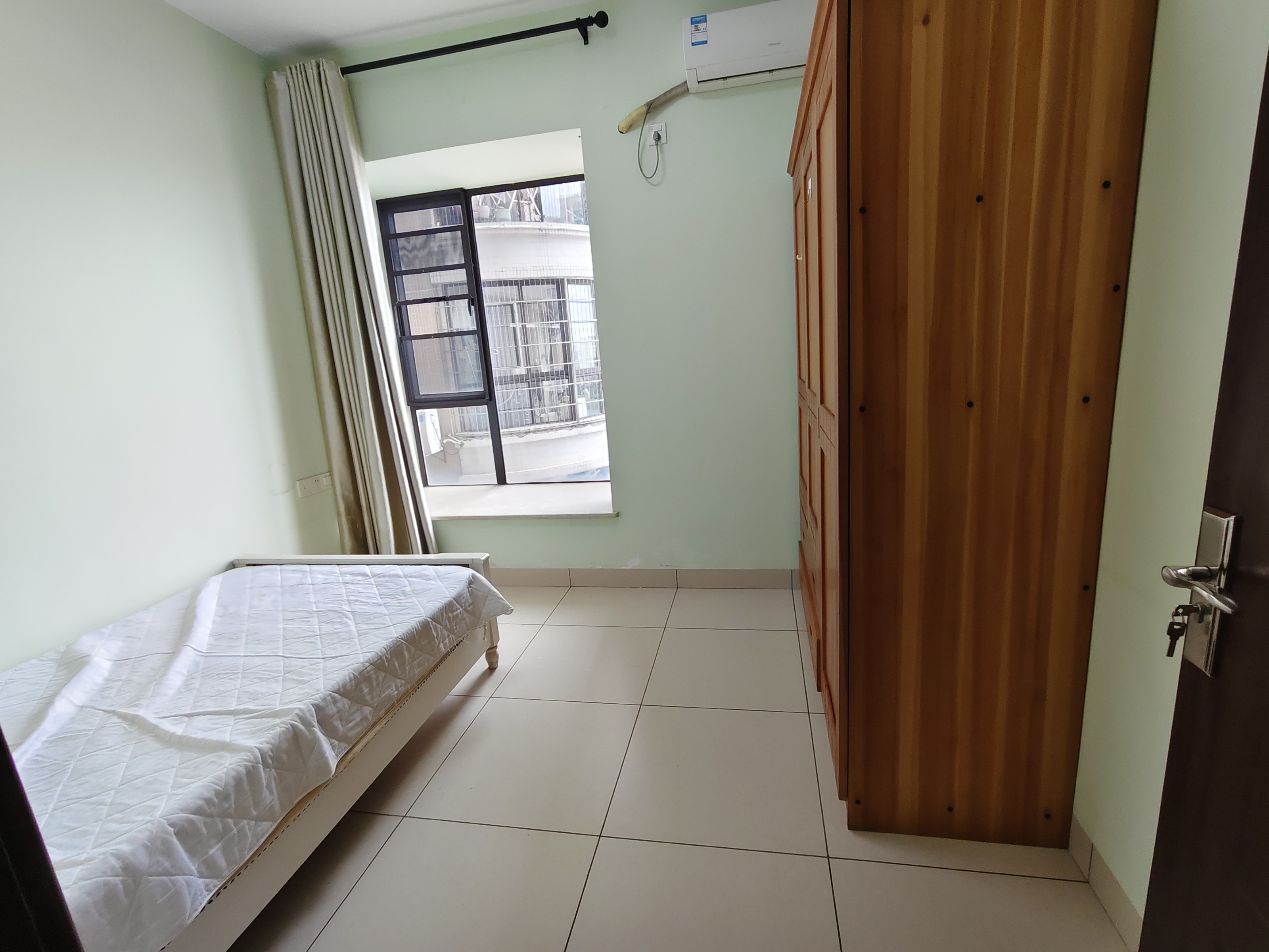 滨江帝景一期  3室2厅2卫    2600.0元/月室内图