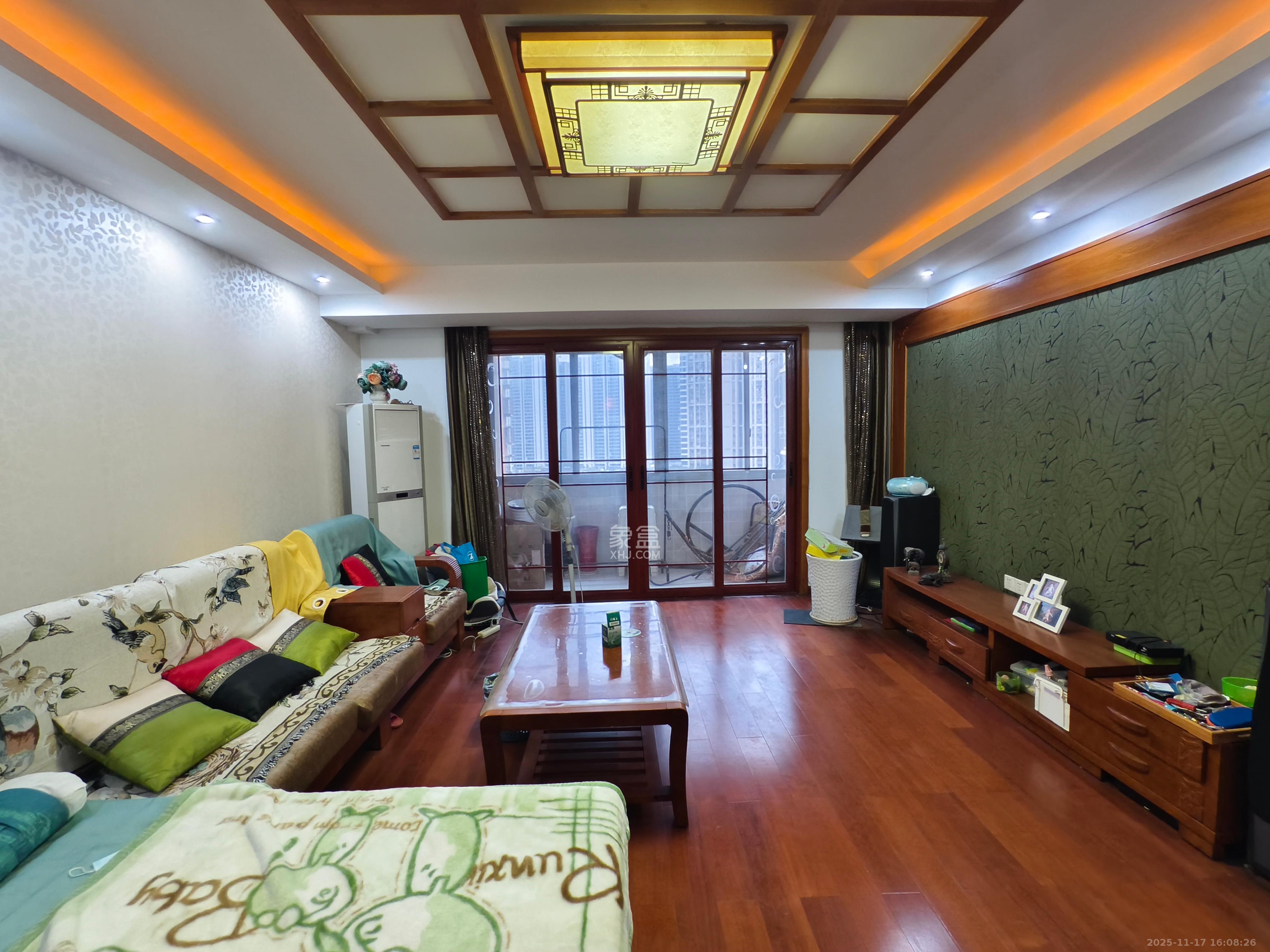 润芳园  1室2厅1卫    3000.0元/月