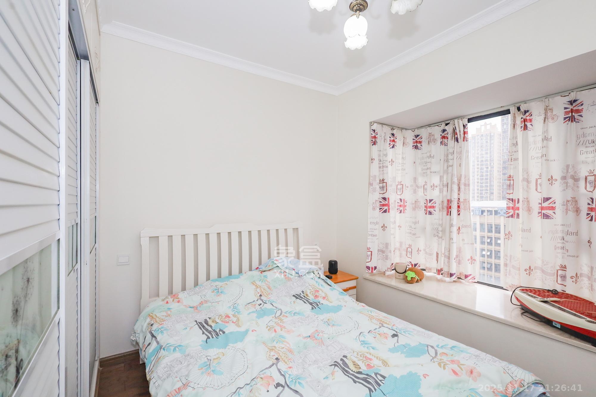 钰龙天下一期 3室2厅2卫 258.0万 钰龙天下一期 3室2厅2卫 258.0万卧室