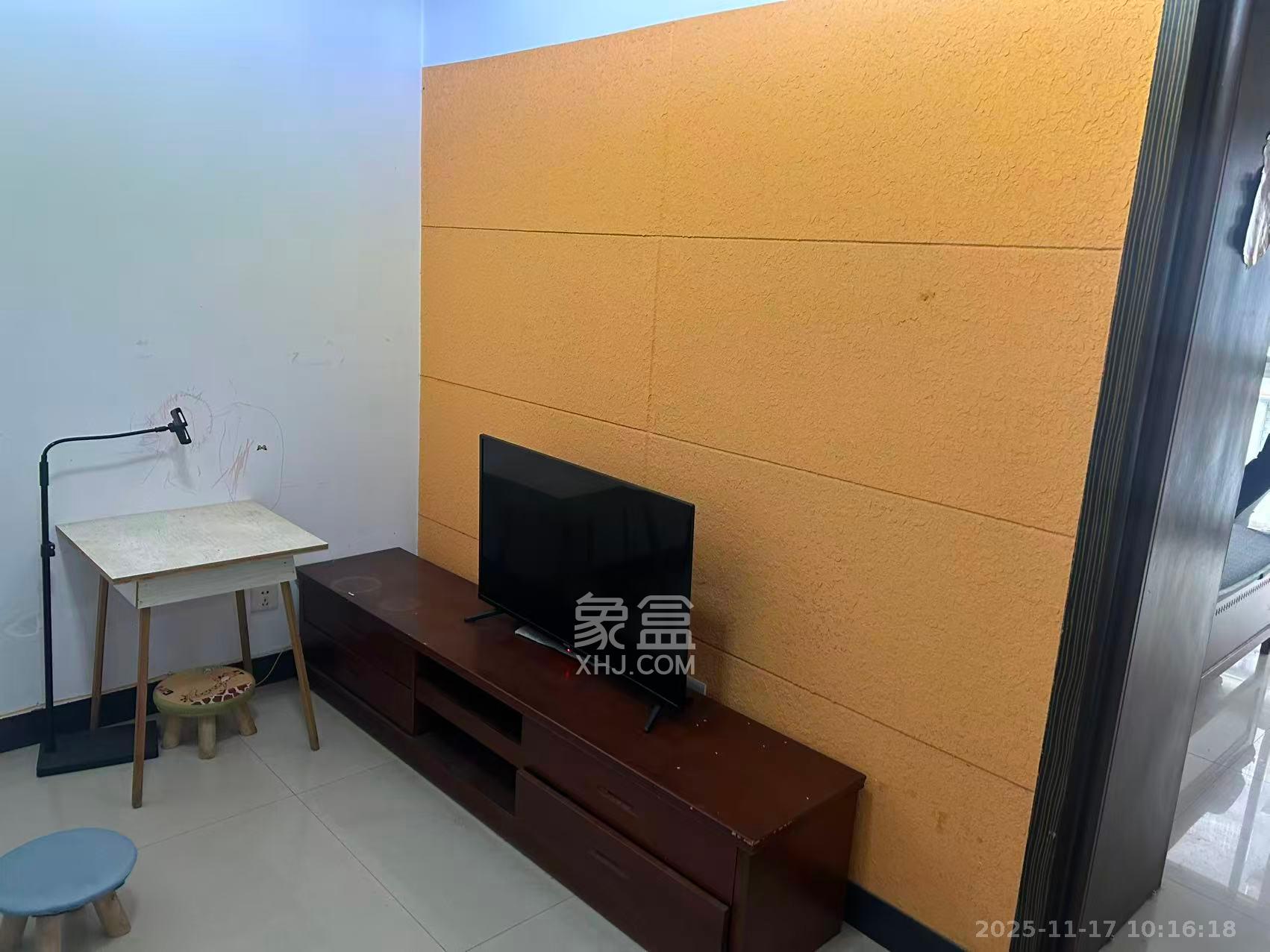 佳美星城 1室1厅1卫 1300.0元/月 佳美星城 1室1厅1卫 1300.0元/月室内图