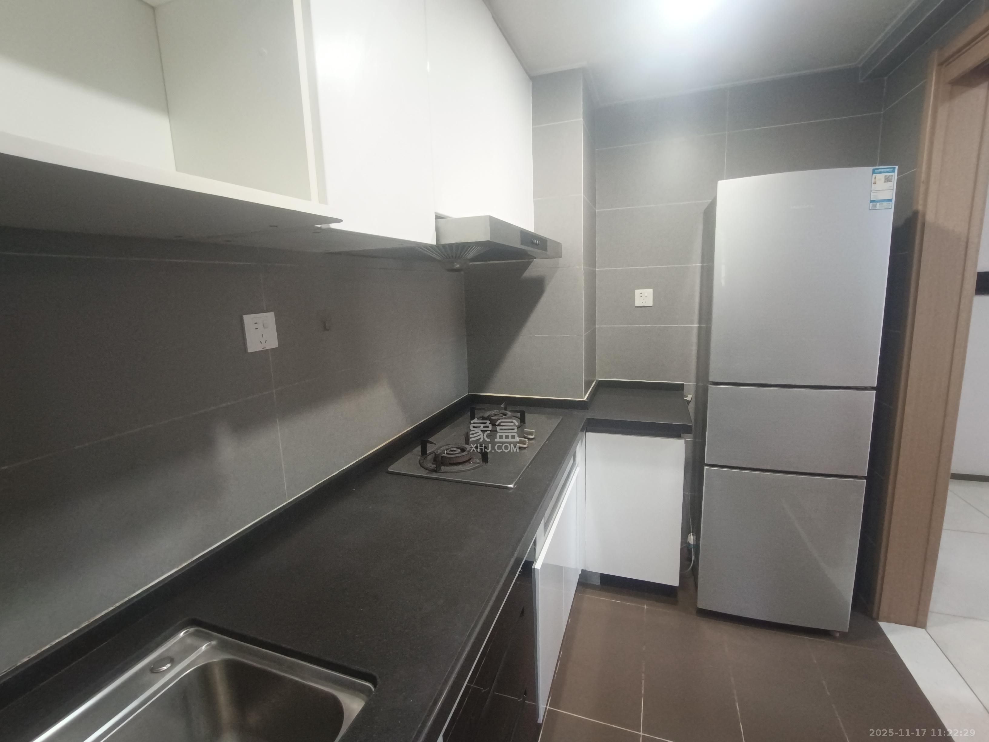 时代倾城二期  2室2厅1卫    1900.0元/月室内图