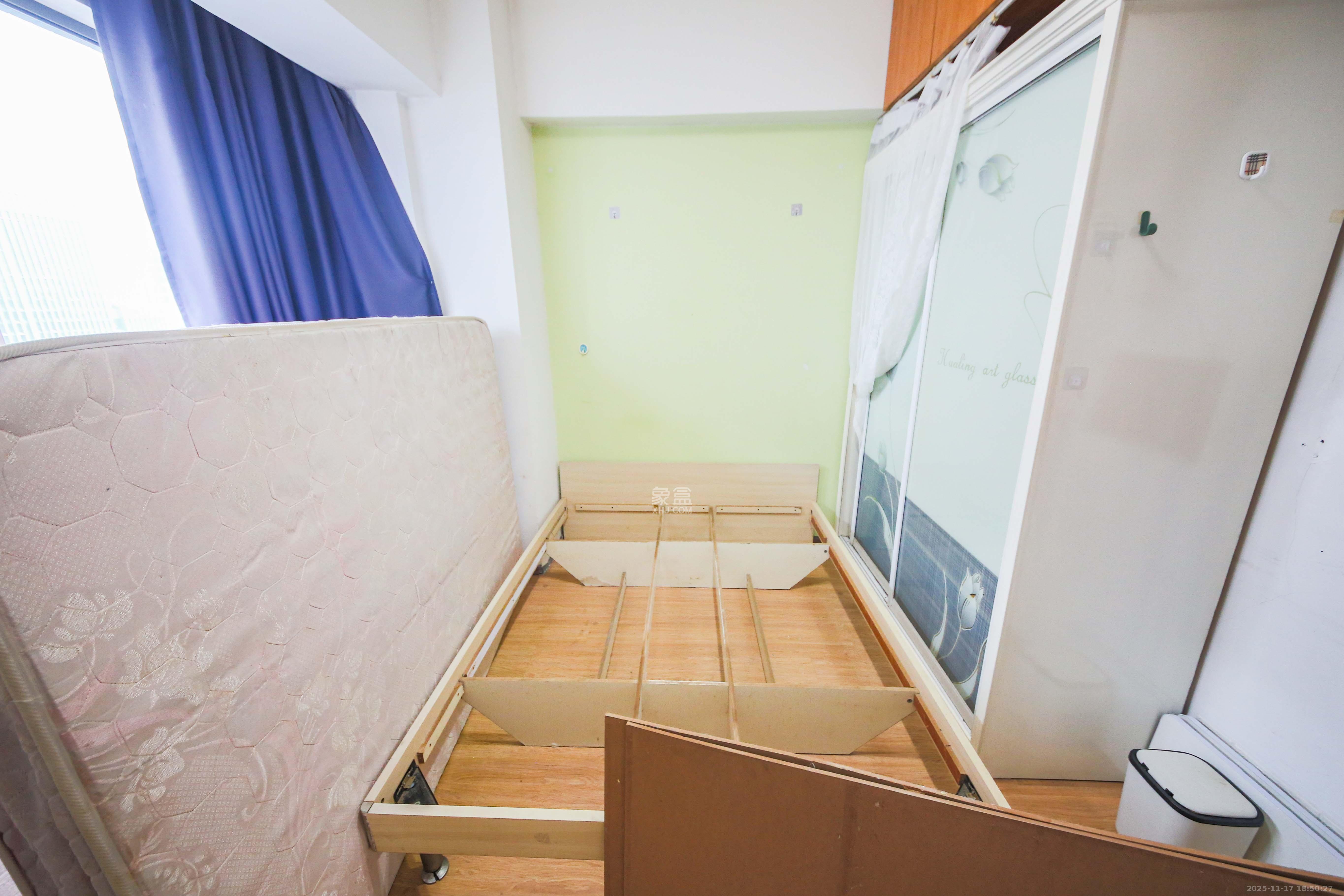 BOBO天下城（CTA财富中心）  1室1厅1卫    47.5万卧室