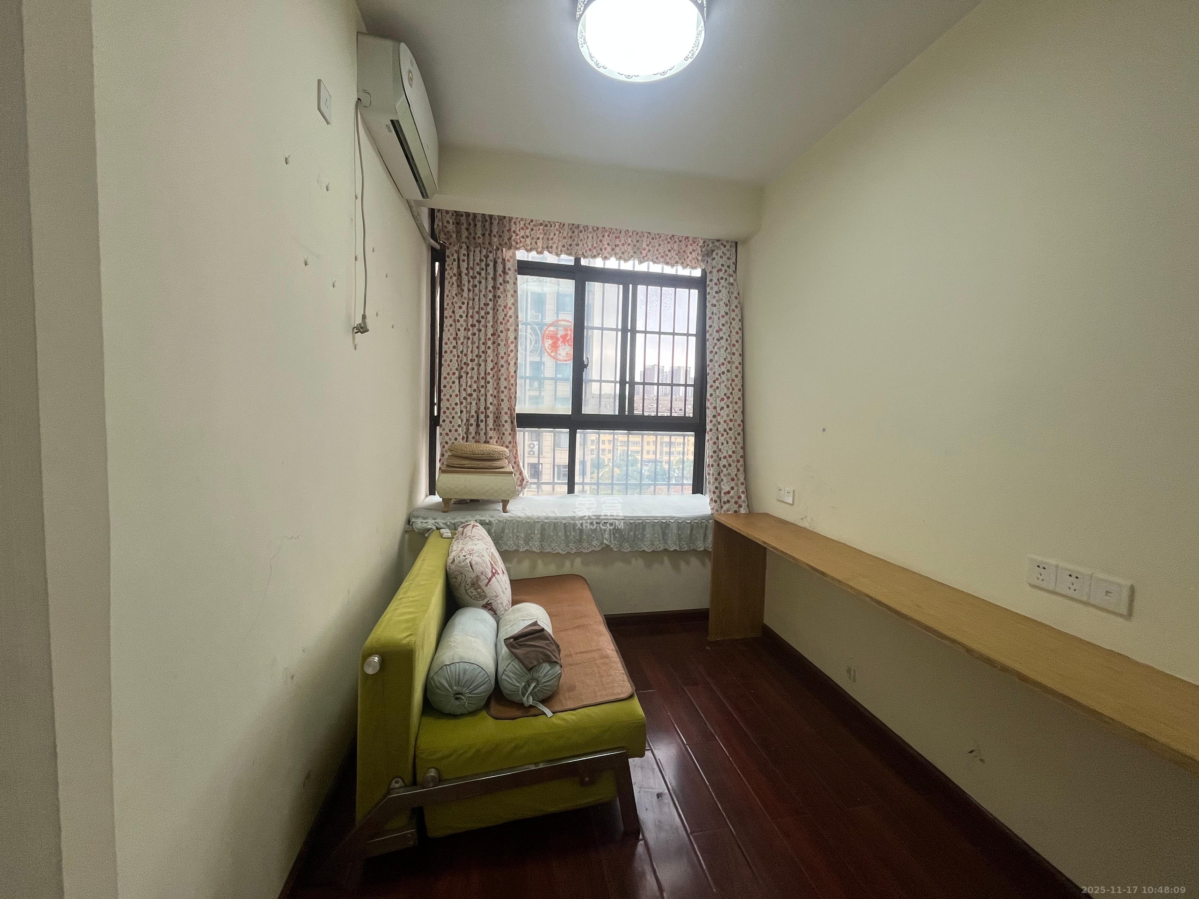 阳光丽城一期 3室2厅1卫 2500.0元/月 阳光丽城一期 3室2厅1卫 2500.0元/月室内图