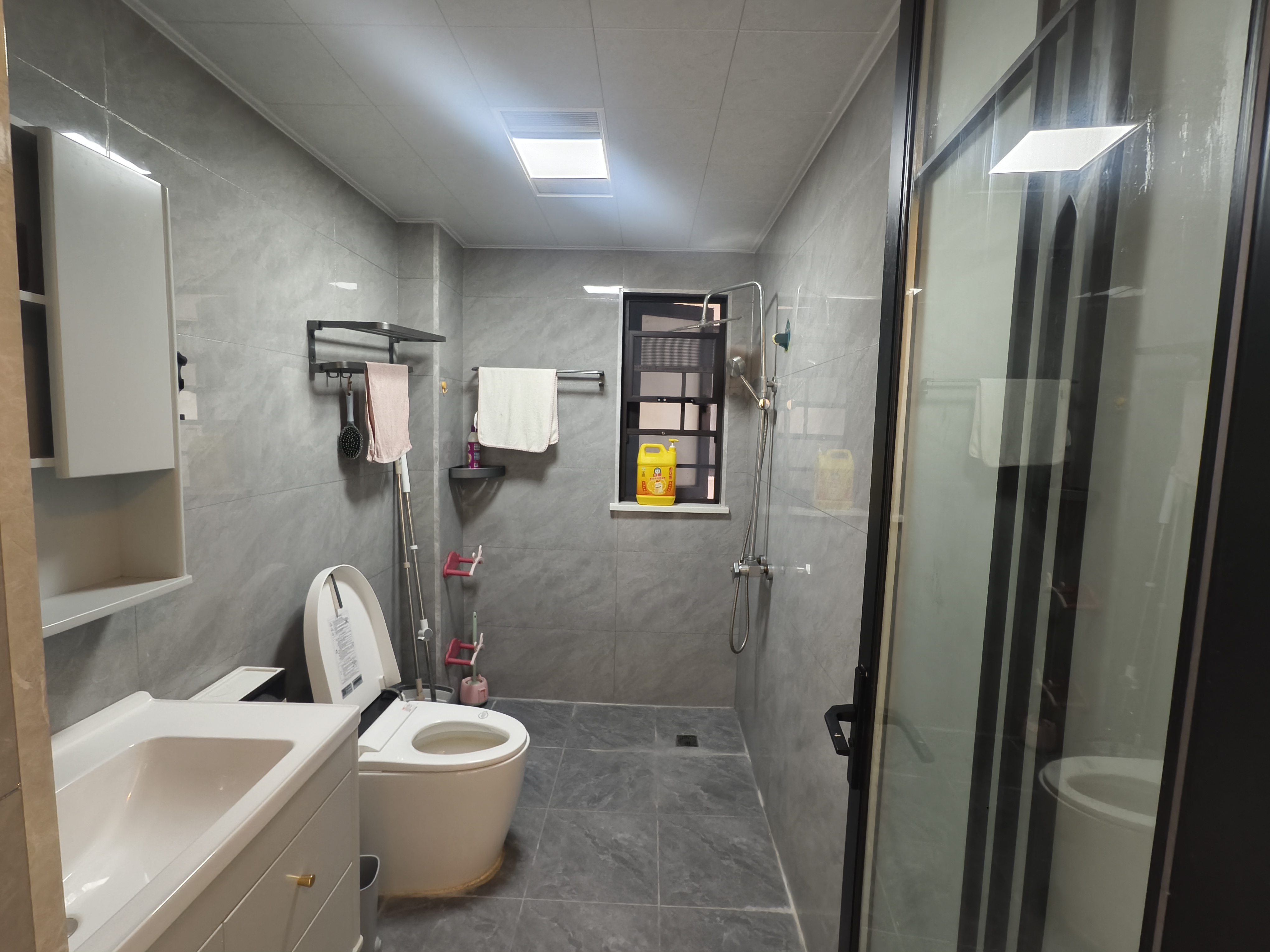 金科集美东方  3室2厅2卫    65.8万客厅