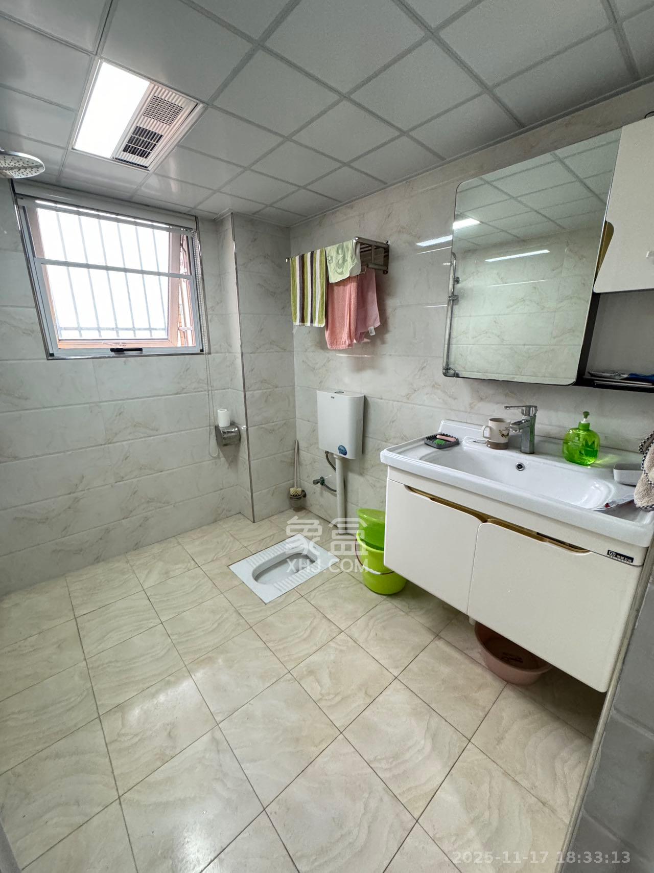 汇金城/嘉华城一期 2室1厅1卫 2600.0元/月 汇金城/嘉华城一期 2室1厅1卫 2600.0元/月室内图