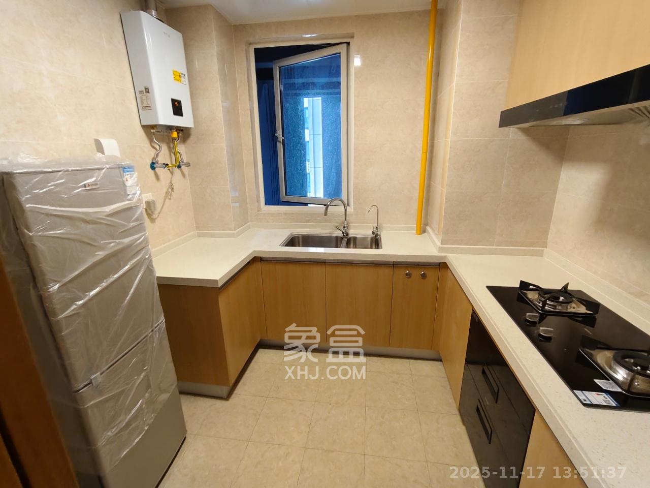 金科集美天辰 3室2厅2卫 2200.0元/月 金科集美天辰 3室2厅2卫 2200.0元/月室内图