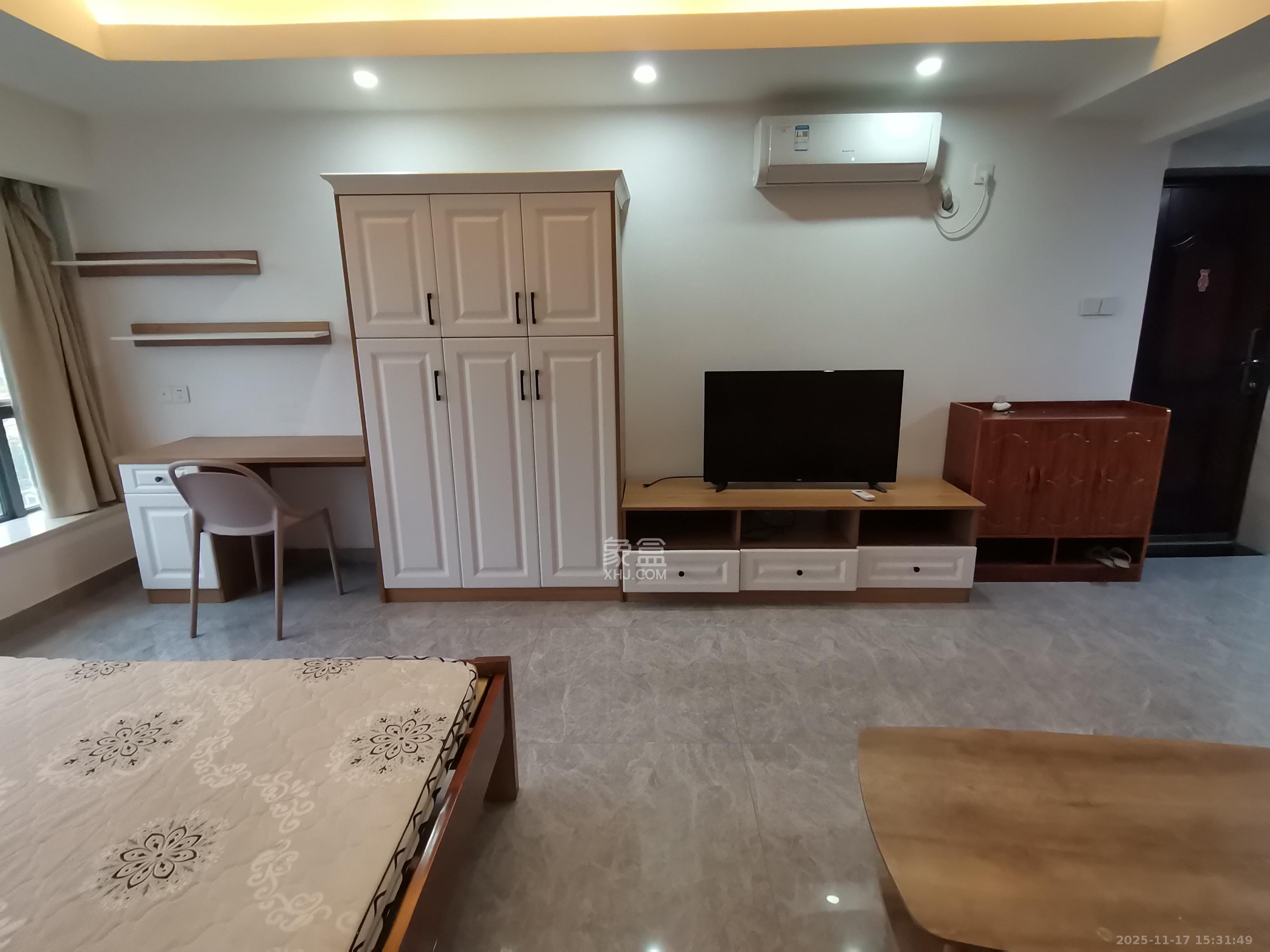 融科檀香山（融科紫檀、香山国际）  1室1厅1卫    1800.0元/月室内图