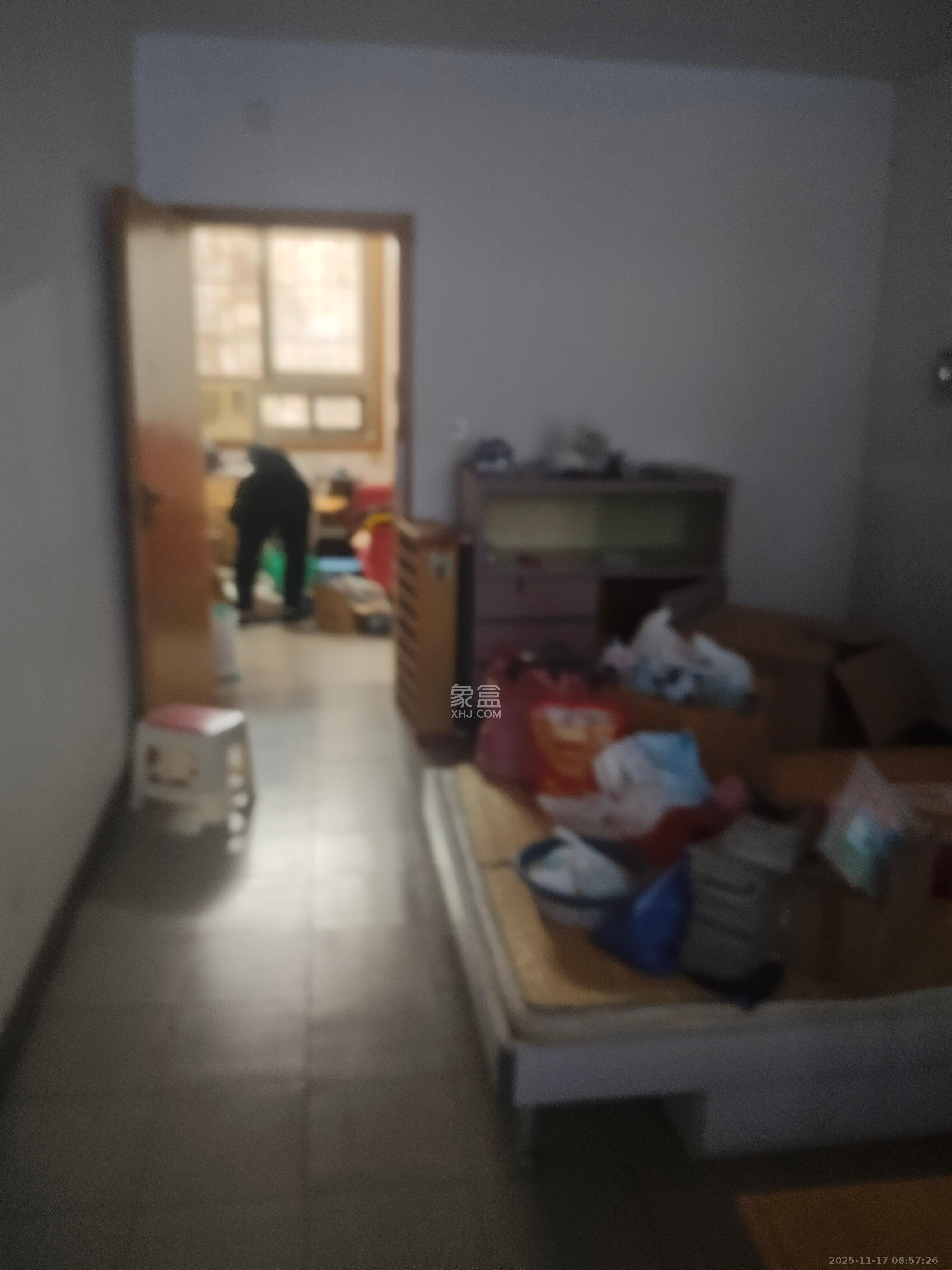 十五中单位宿舍  2室1厅1卫    1500.0元/月