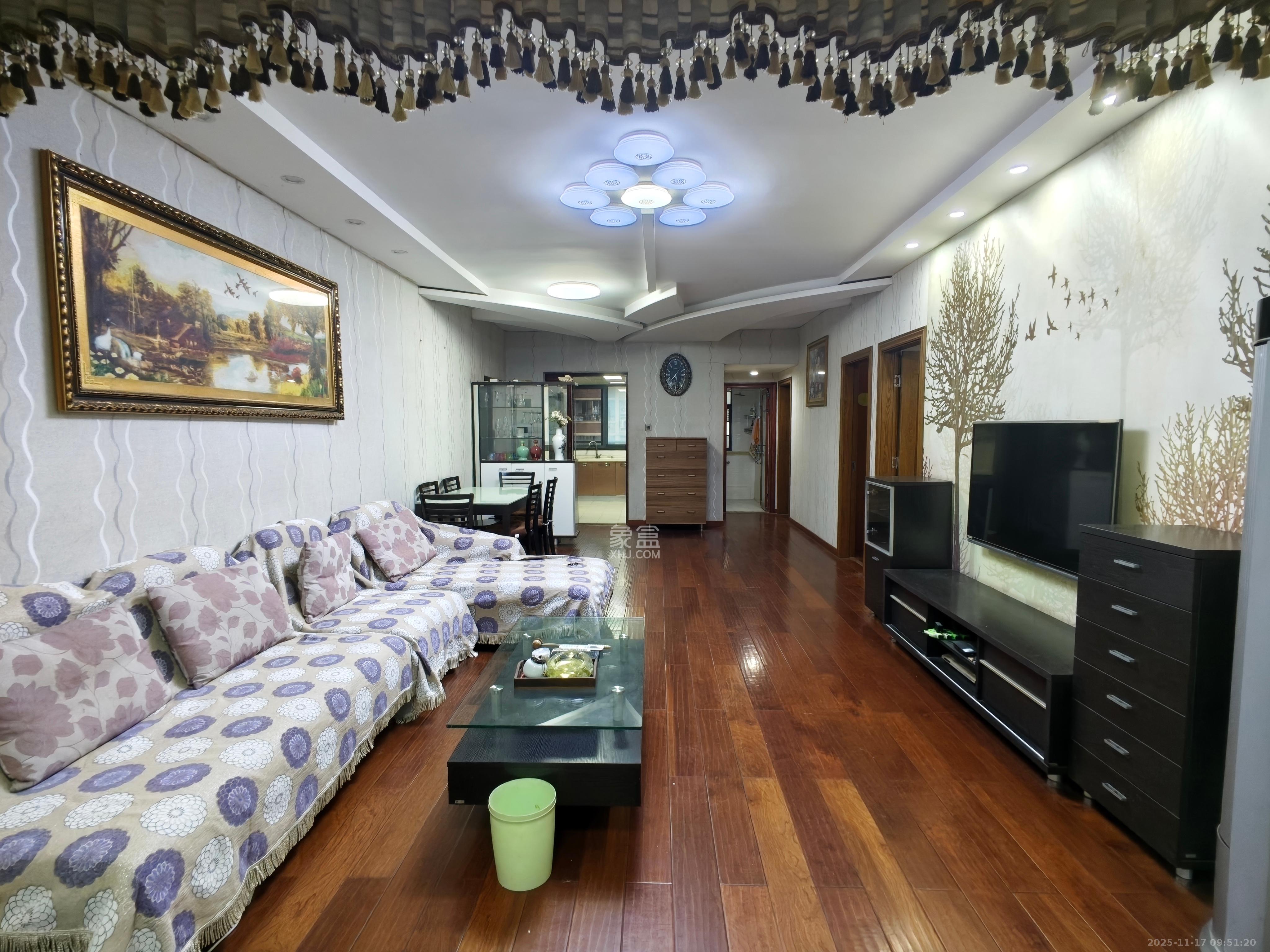 兰亭都荟（璟峰苑）  3室2厅2卫    3300.0元/月