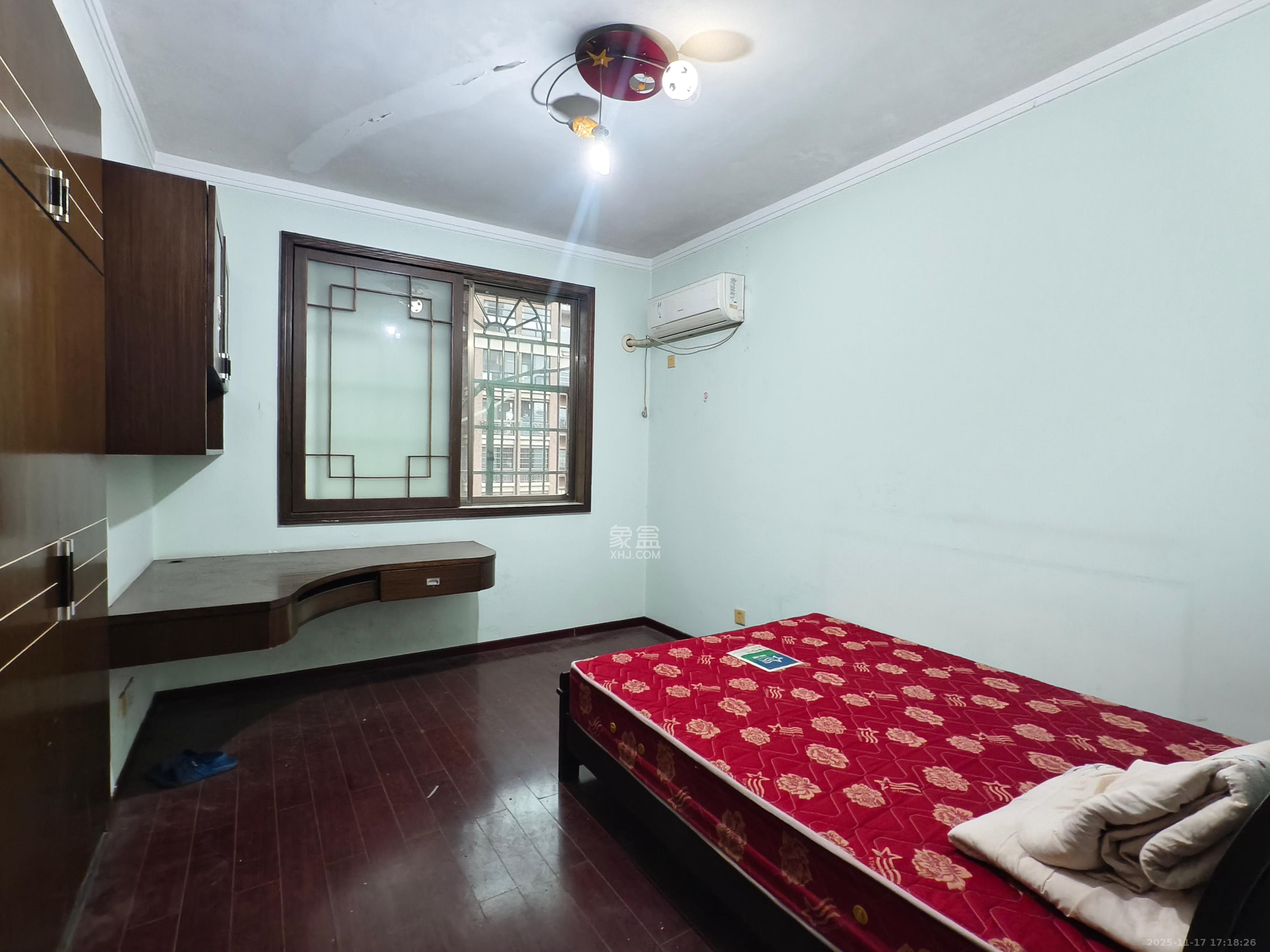 银路家园(公路局单位房) 3室2厅2卫 2400.0元/月 银路家园(公路局单位房) 3室2厅2卫 2400.0元/月室内图