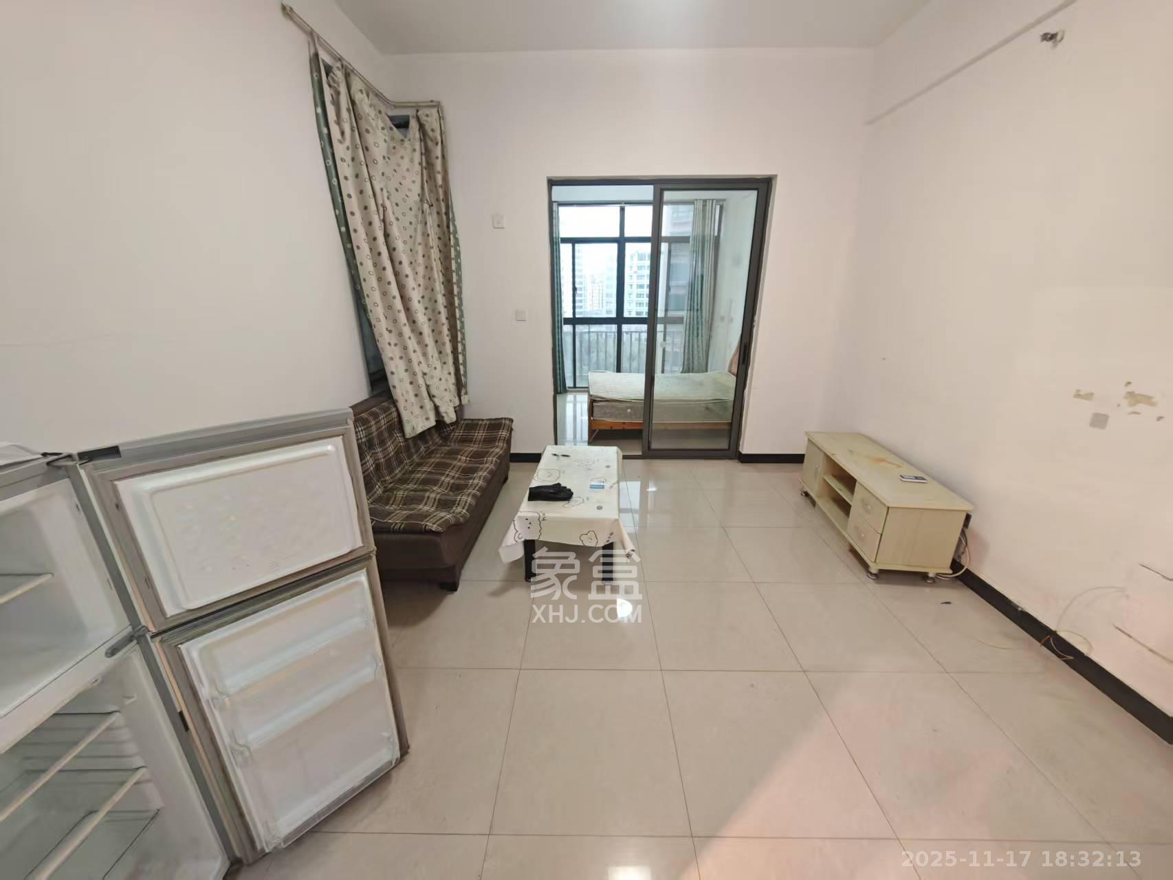 鑫远湘府逸园 1室1厅1卫 1200.0元/月 鑫远湘府逸园 1室1厅1卫 1200.0元/月室内图