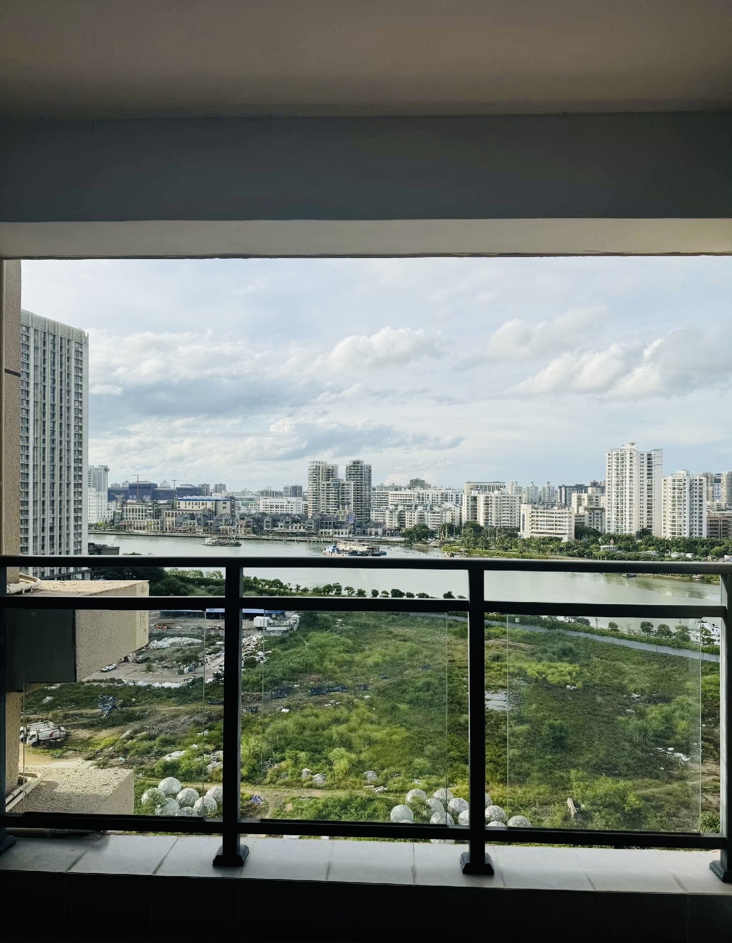 海湾花园  1室0厅1卫    2000.0元/月室内图