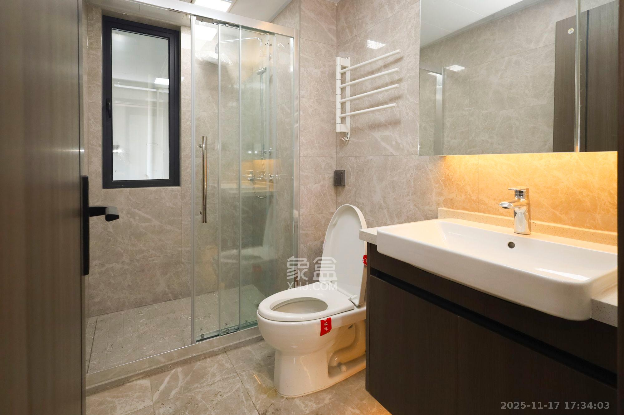 中欣楚天御府F区锦上  3室2厅2卫    2800.0元/月室内图