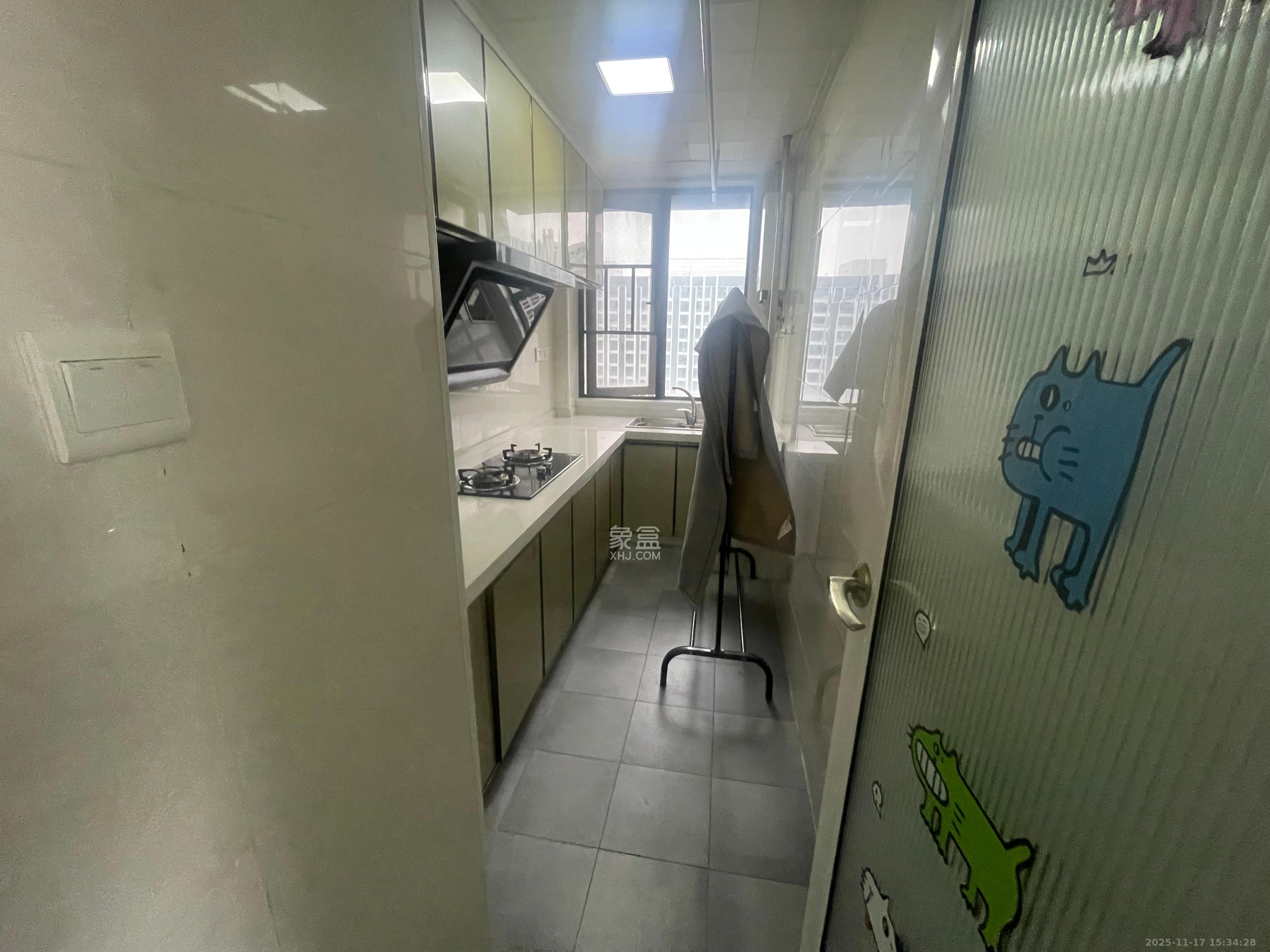 欧亚达国际广场  1室1厅1卫    2200.0元/月室内图