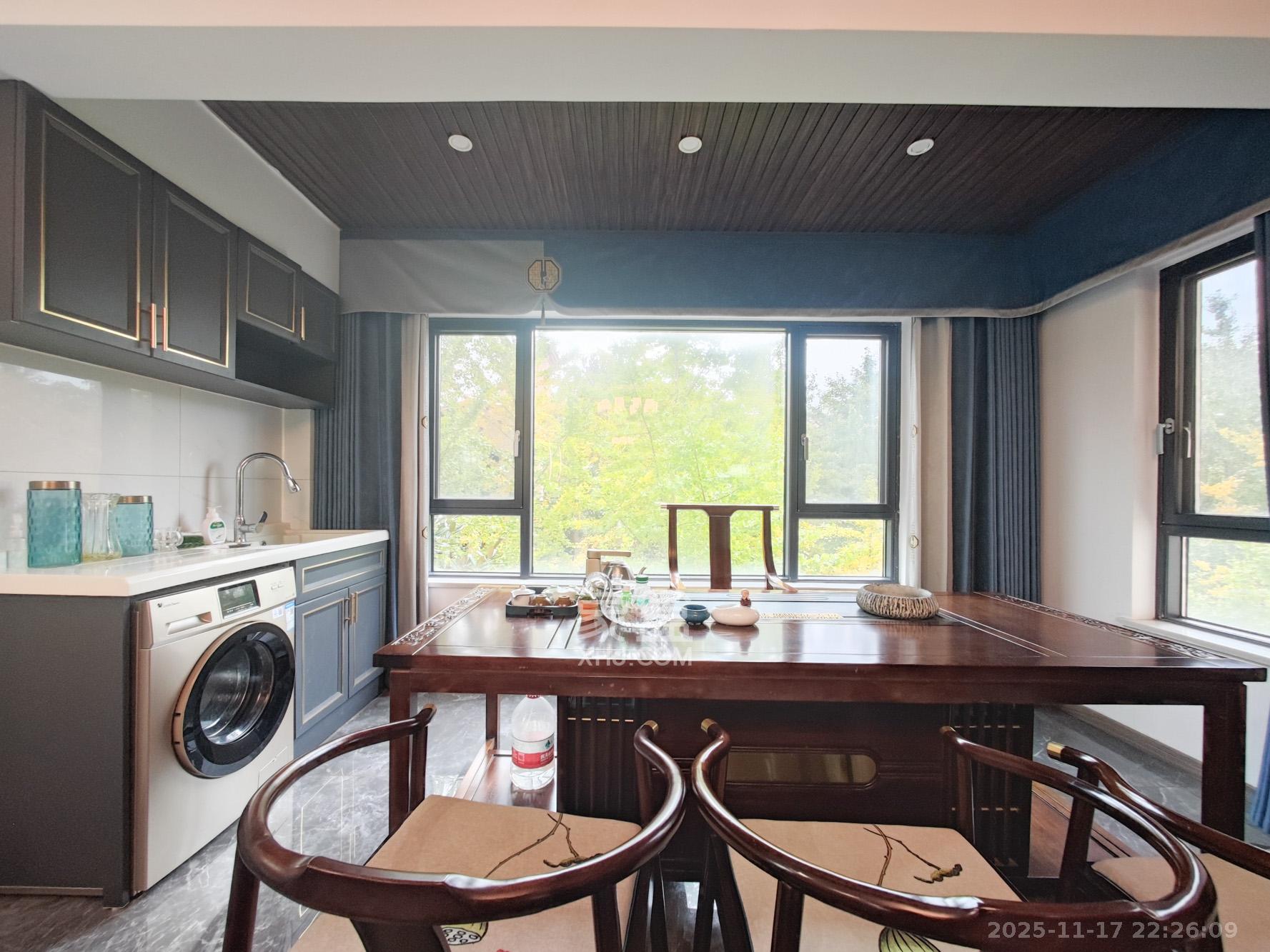 托斯卡纳洋房高层 4室2厅2卫 175.0万 托斯卡纳洋房高层 4室2厅2卫 175.0万阳台