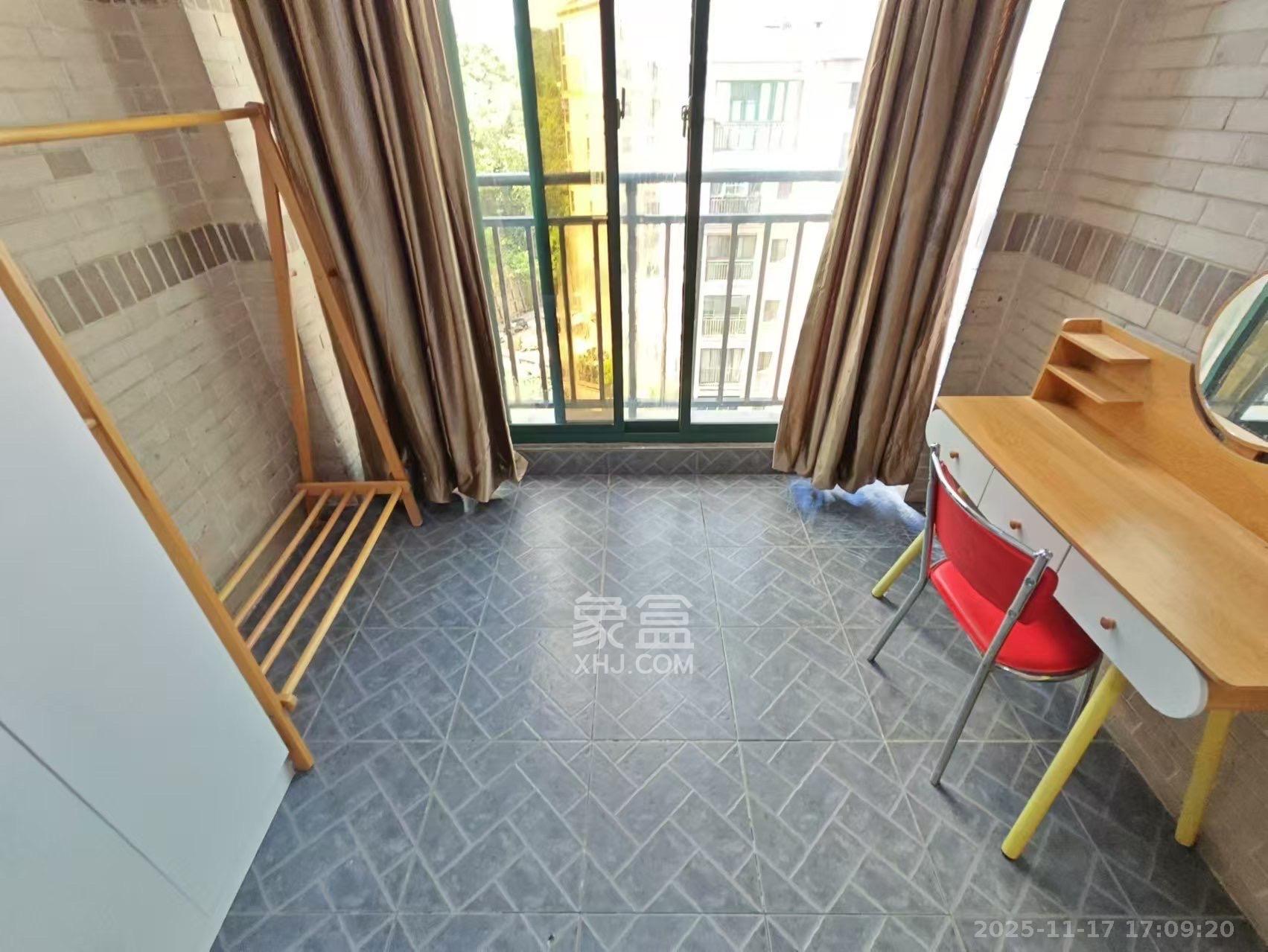 共和世家 1室2厅1卫 2600.0元/月 共和世家 1室2厅1卫 2600.0元/月室内图