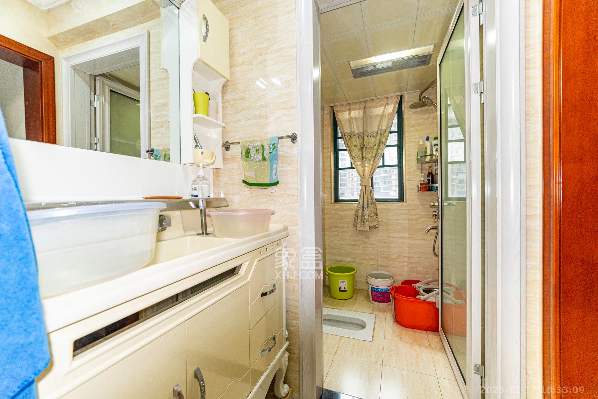 绿洲花园 3室2厅2卫 118.0万 绿洲花园 3室2厅2卫 118.0万卫生间