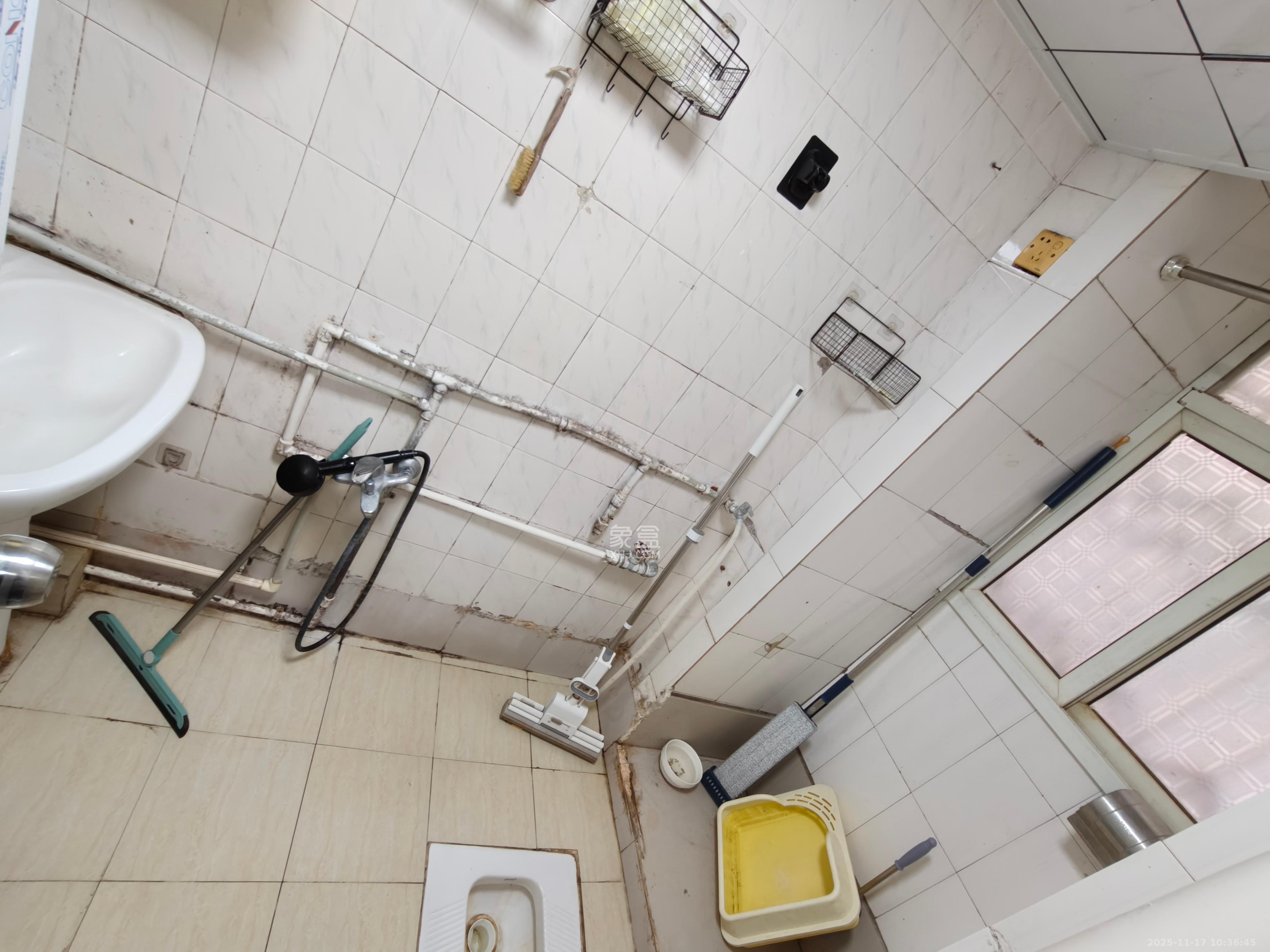 东文庙坪 2室1厅1卫 2100.0元/月 东文庙坪 2室1厅1卫 2100.0元/月室内图