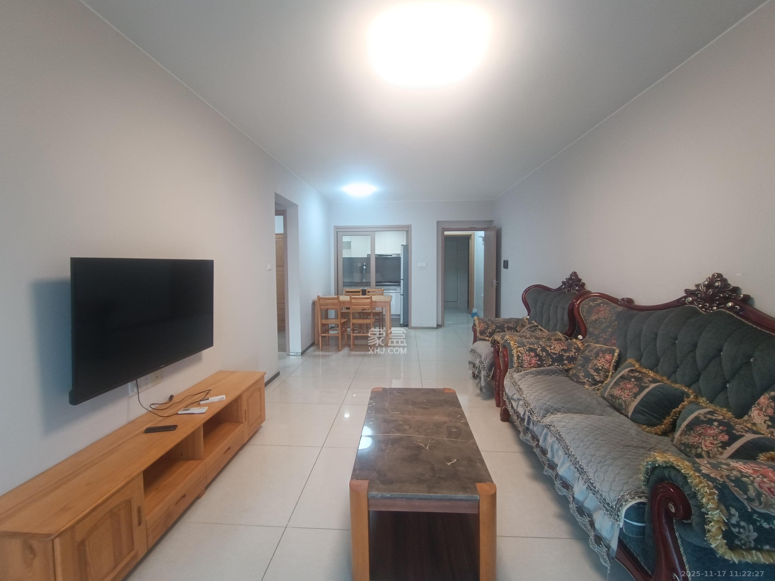 时代倾城二期  2室2厅1卫    1900.0元/月室内图1