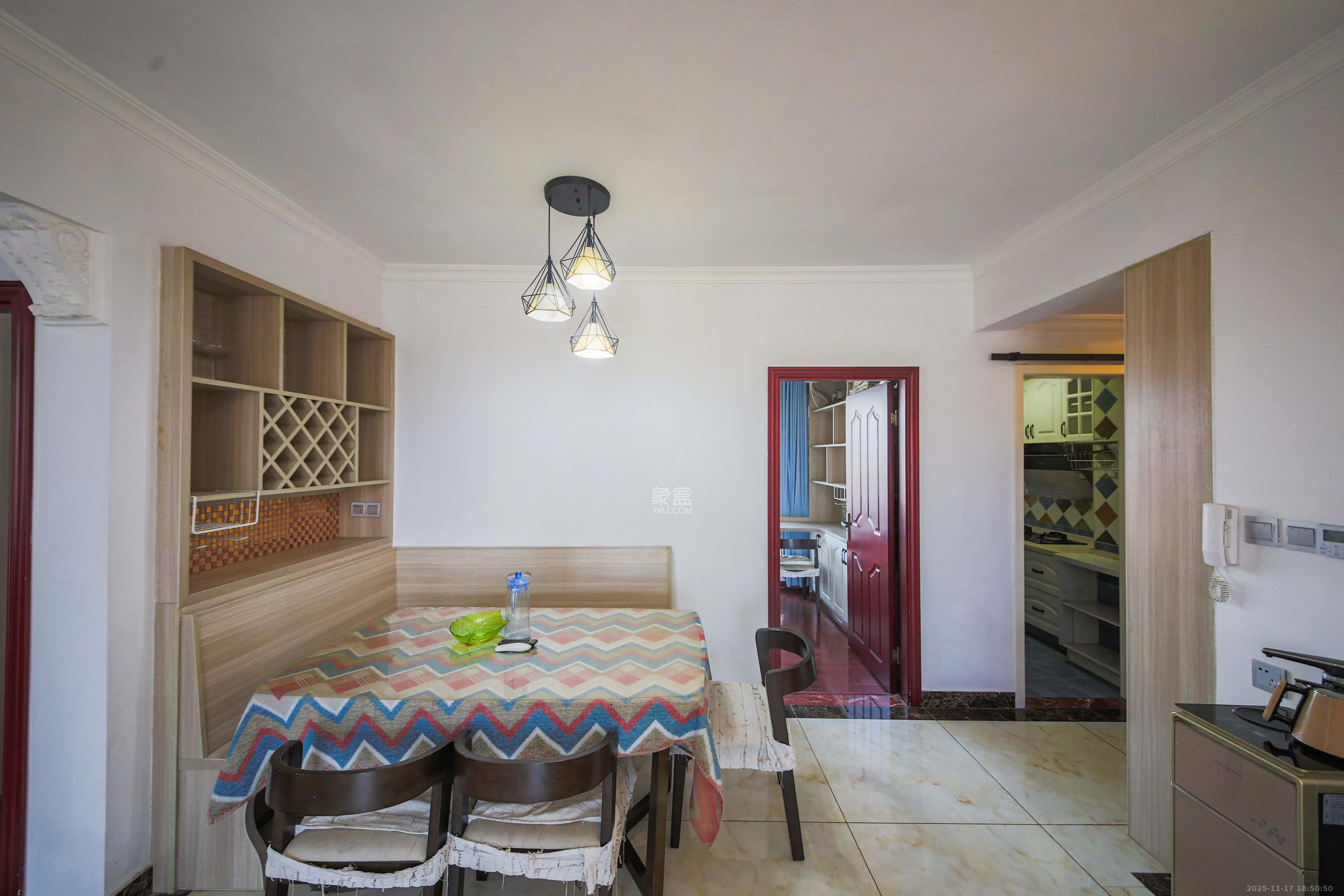 和庄 3室2厅2卫 88.0万 和庄 3室2厅2卫 88.0万客厅