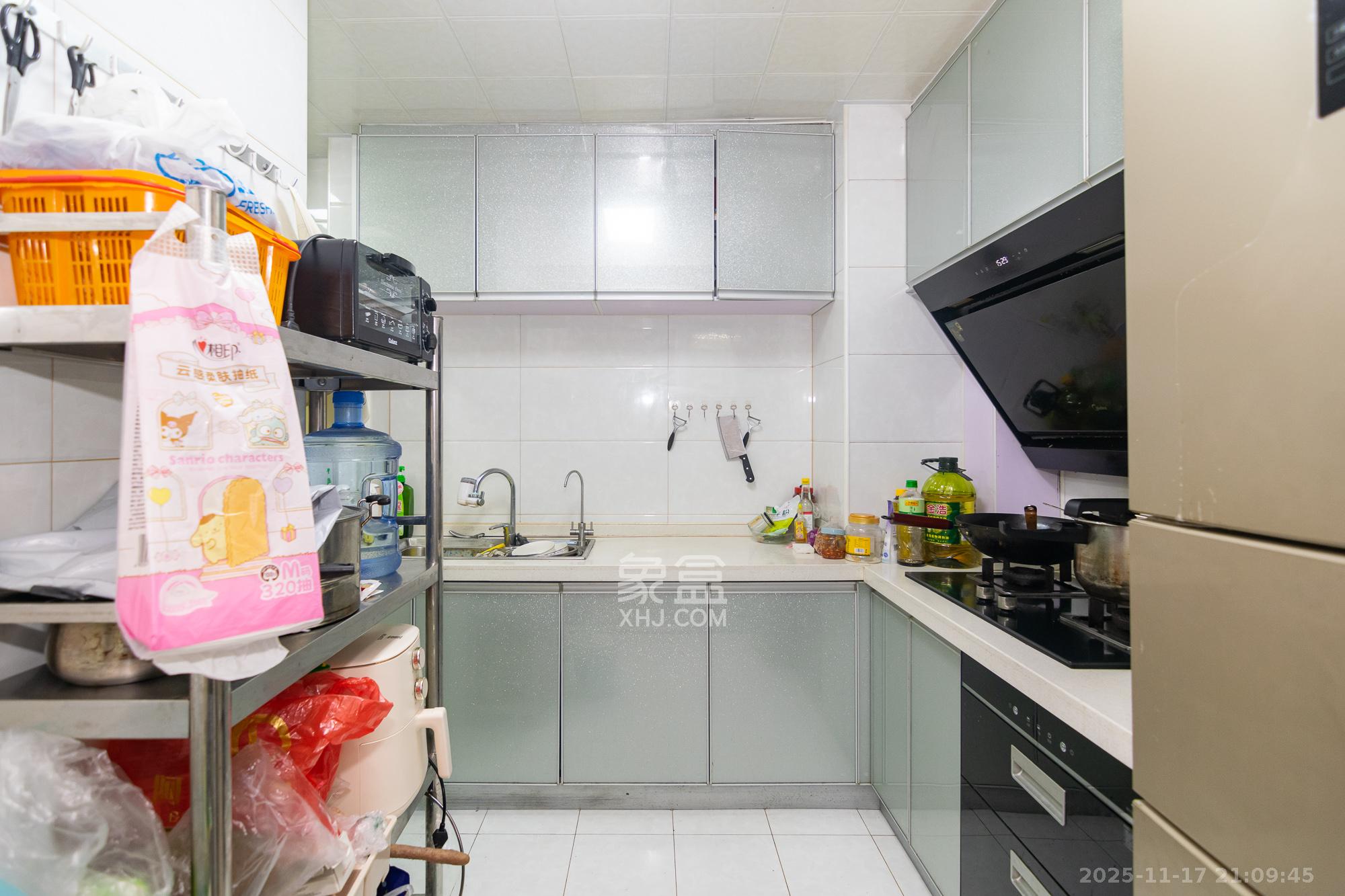 润和长郡(润和紫郡二三期) 3室2厅1卫 68.0万 润和长郡(润和紫郡二三期) 3室2厅1卫 68.0万厨房