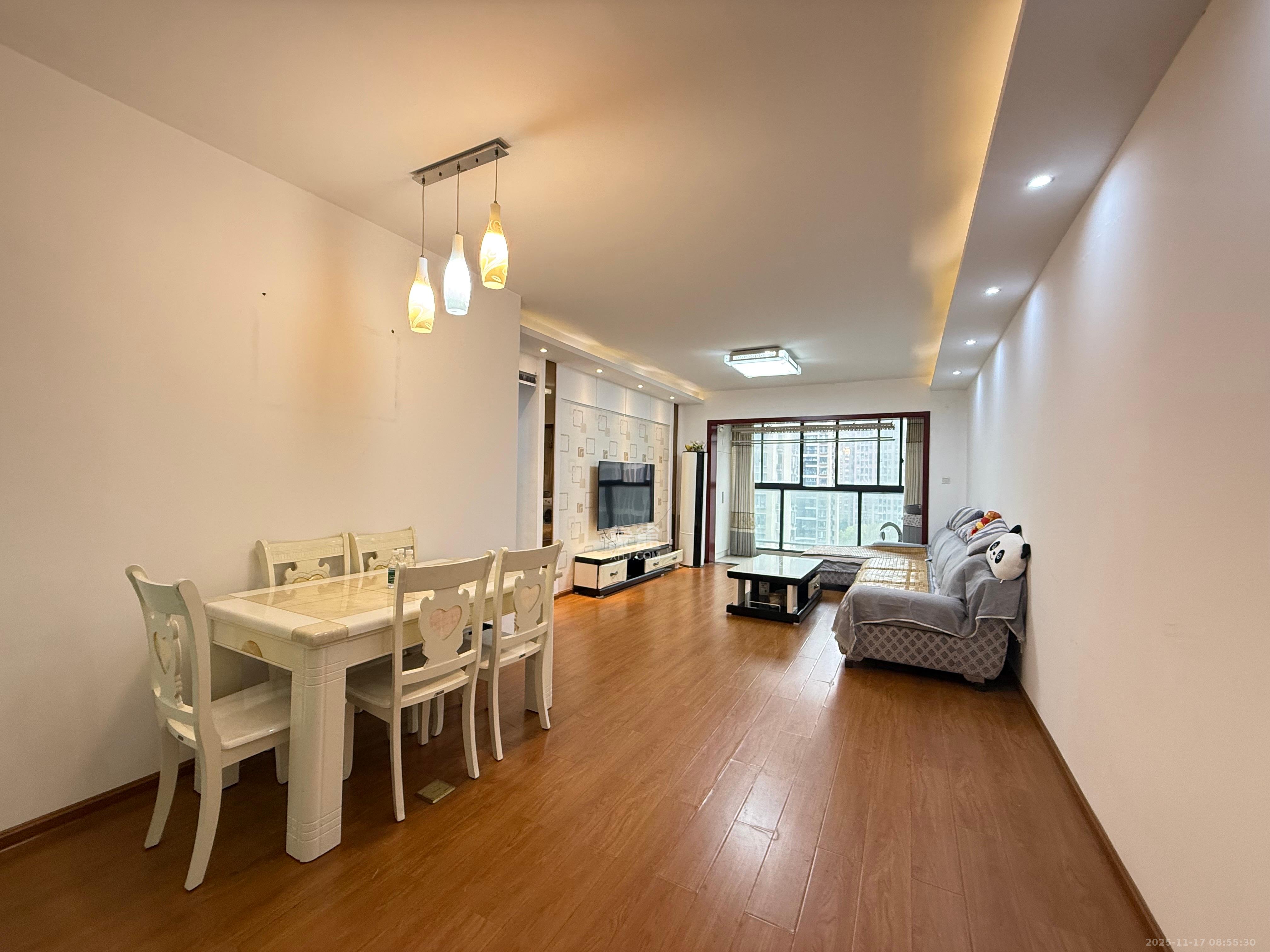 蓝山郡  2室2厅1卫    2000.0元/月室内图