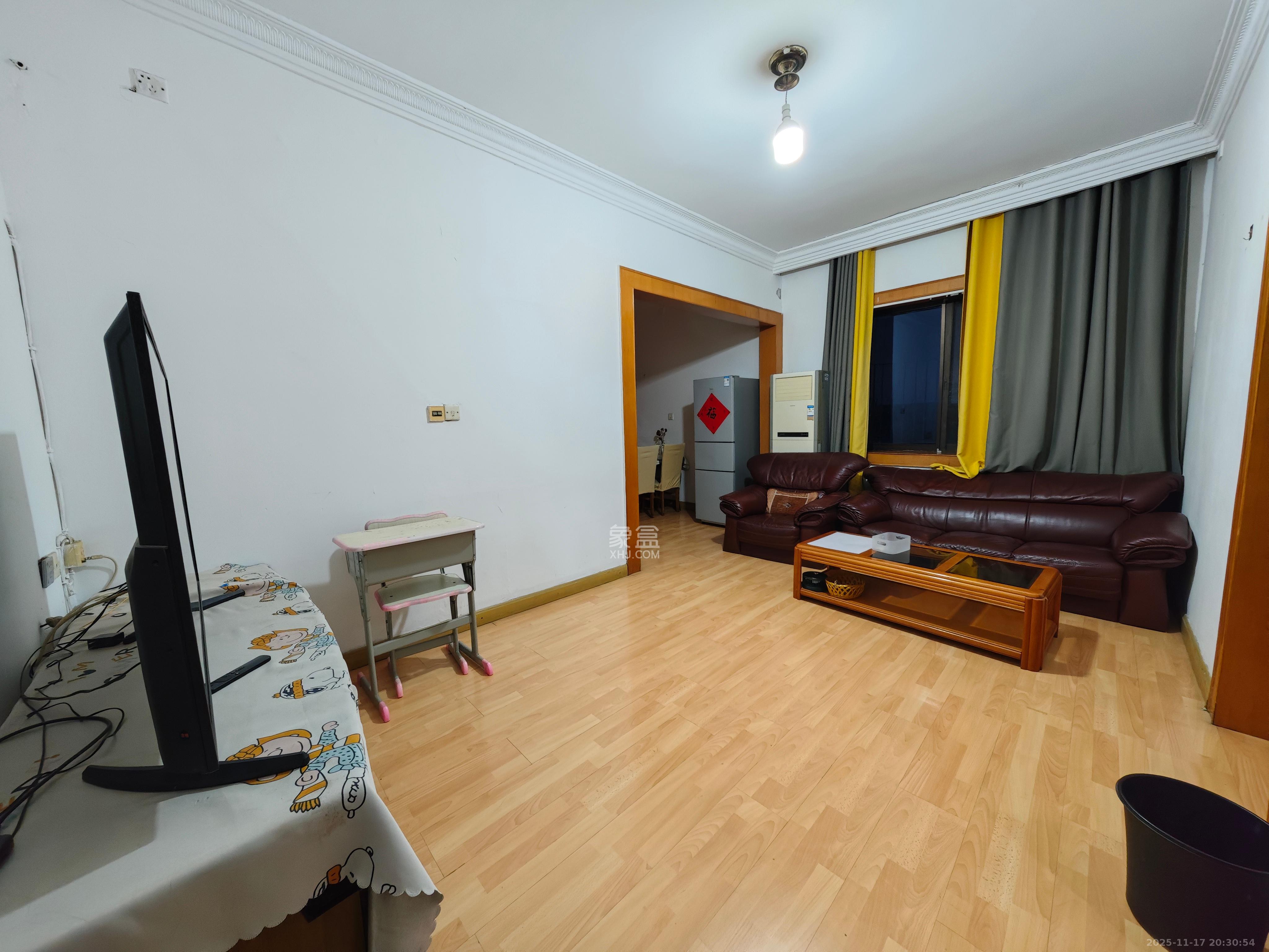 省地税局  2室2厅1卫    1800.0元/月室内图