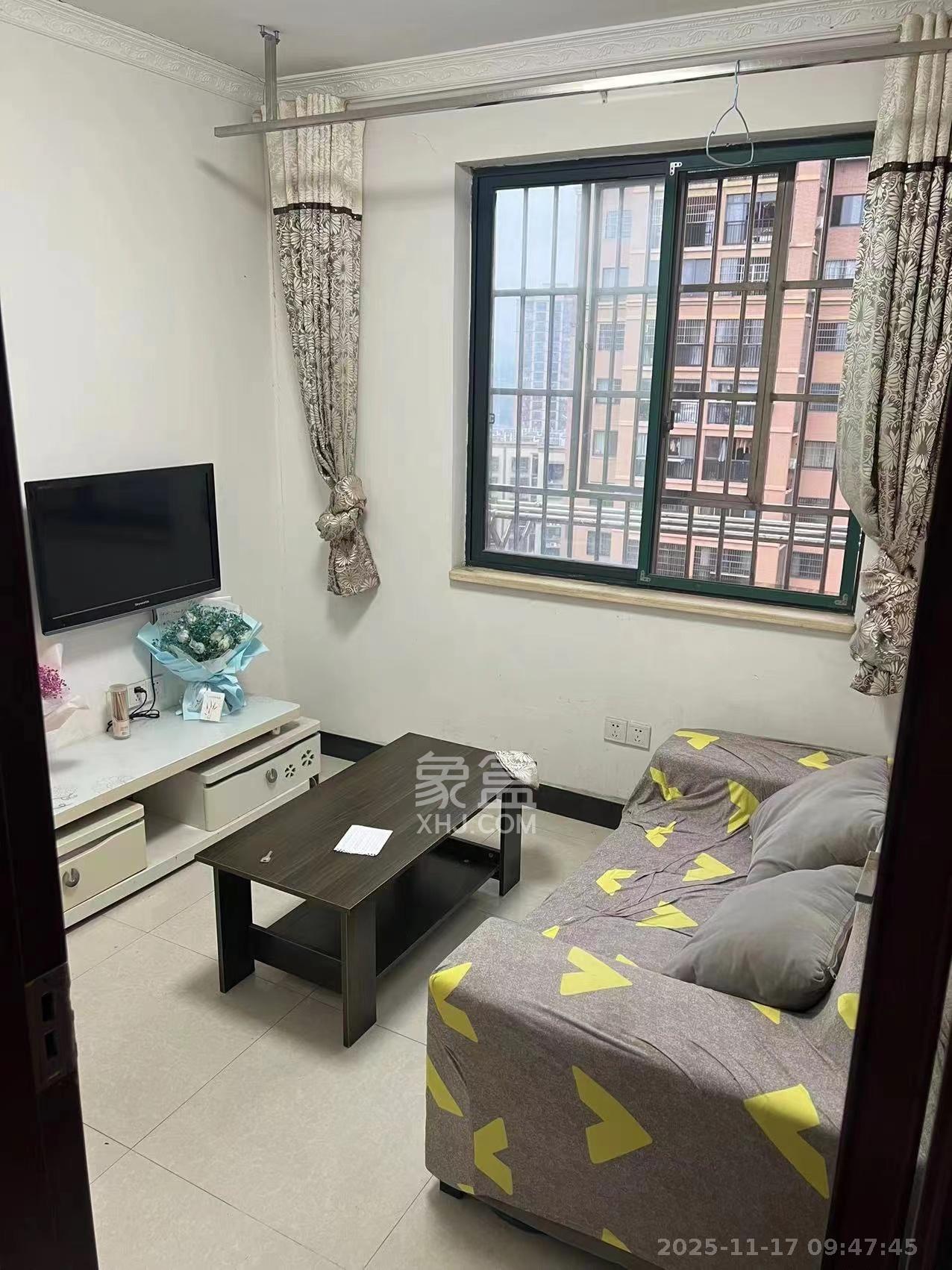 诚兴园  1室1厅1卫    1200.0元/月室内图