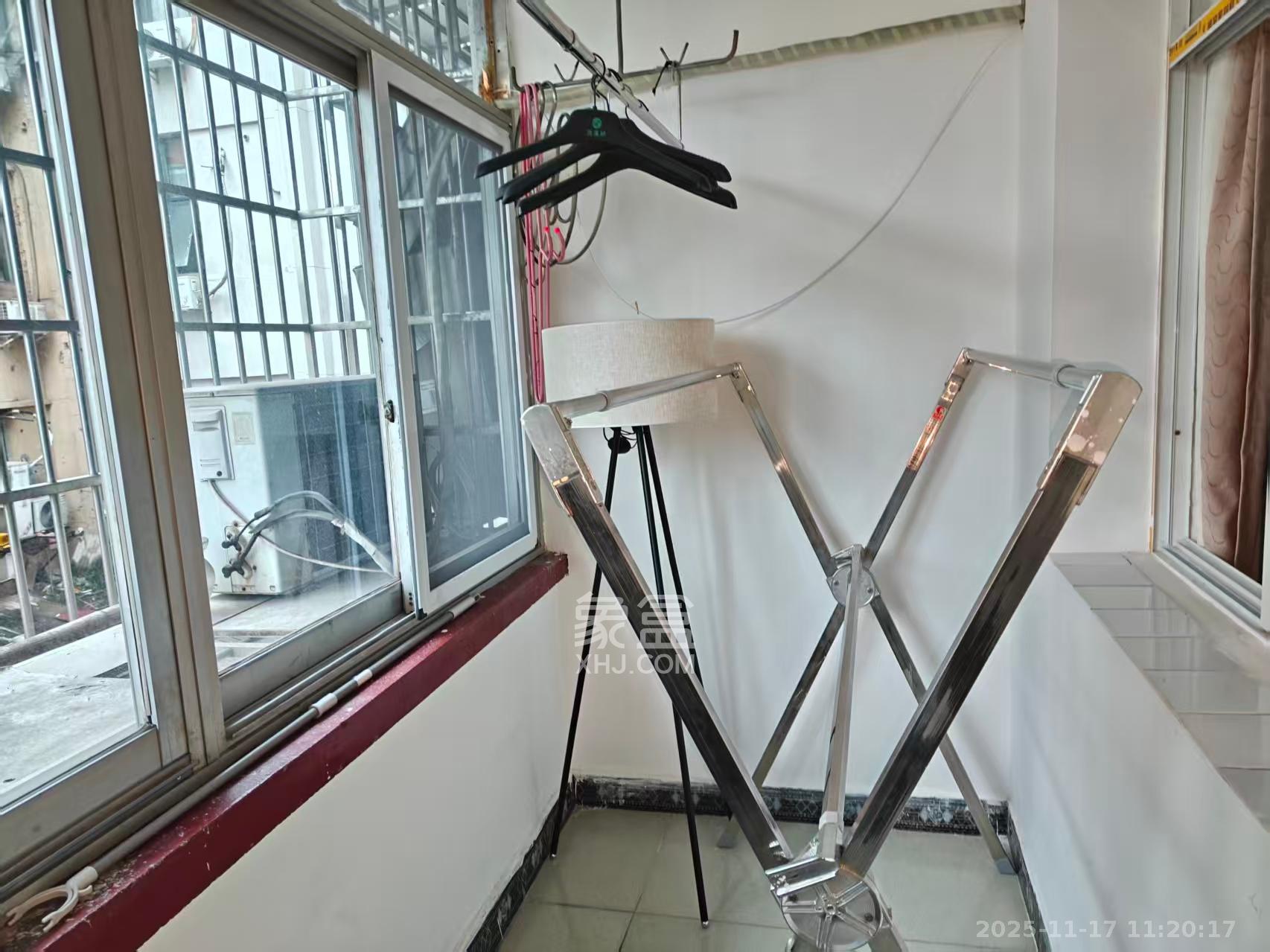 上碧湘街散盘  3室1厅1卫    3000.0元/月室内图