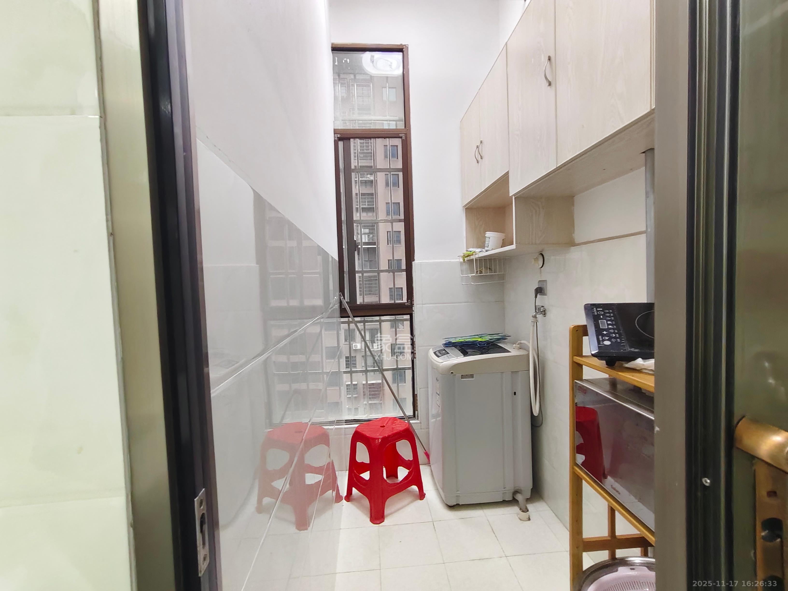 湖湾世景 1室1厅1卫 1400.0元/月 湖湾世景 1室1厅1卫 1400.0元/月室内图