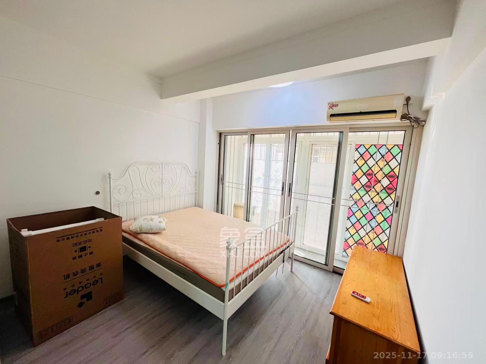 西罗亚大厦  2室1厅1卫    2900.0元/月室内图