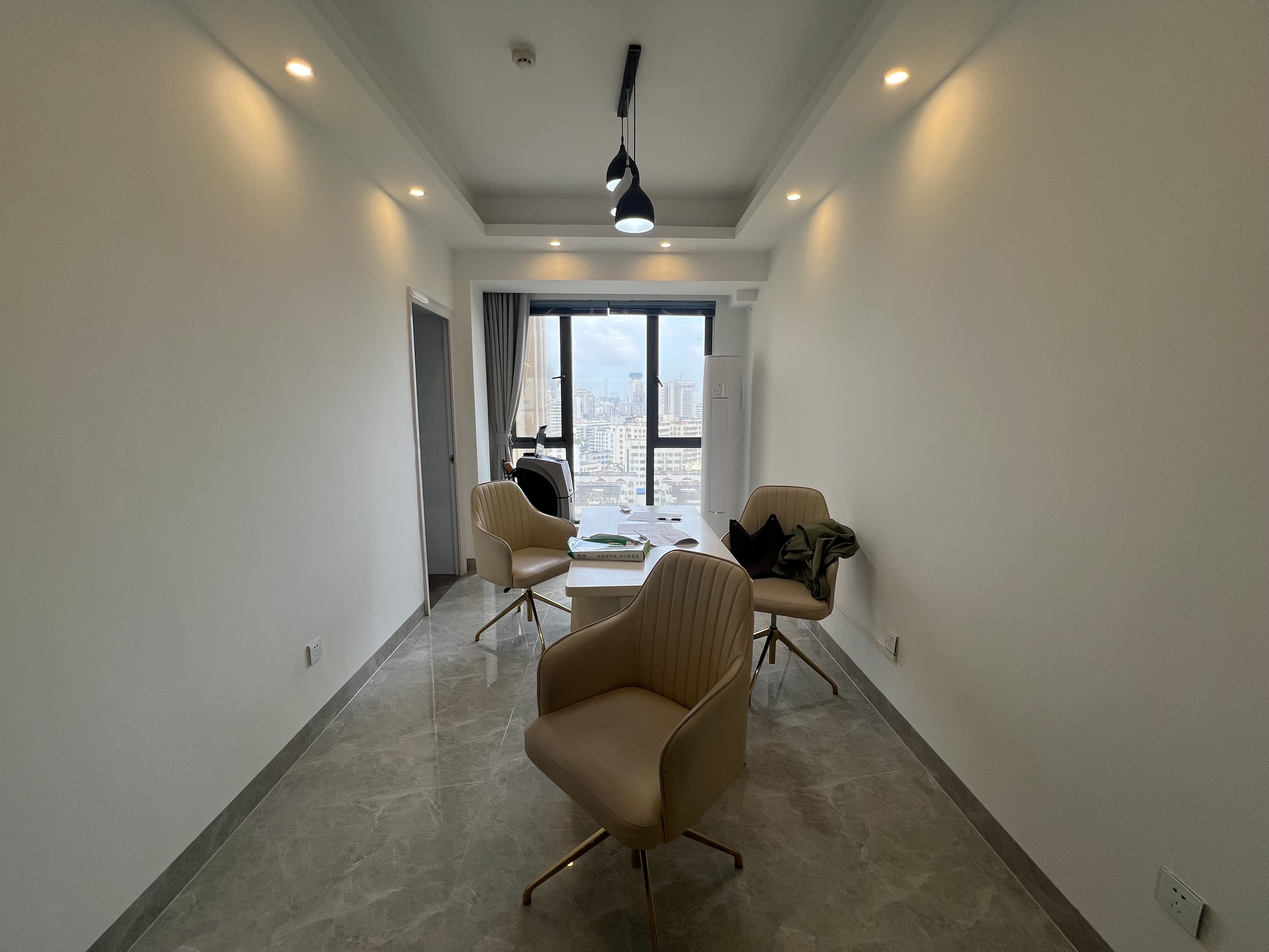 海航豪庭北苑  3室2厅2卫    5500.0元/月室内图