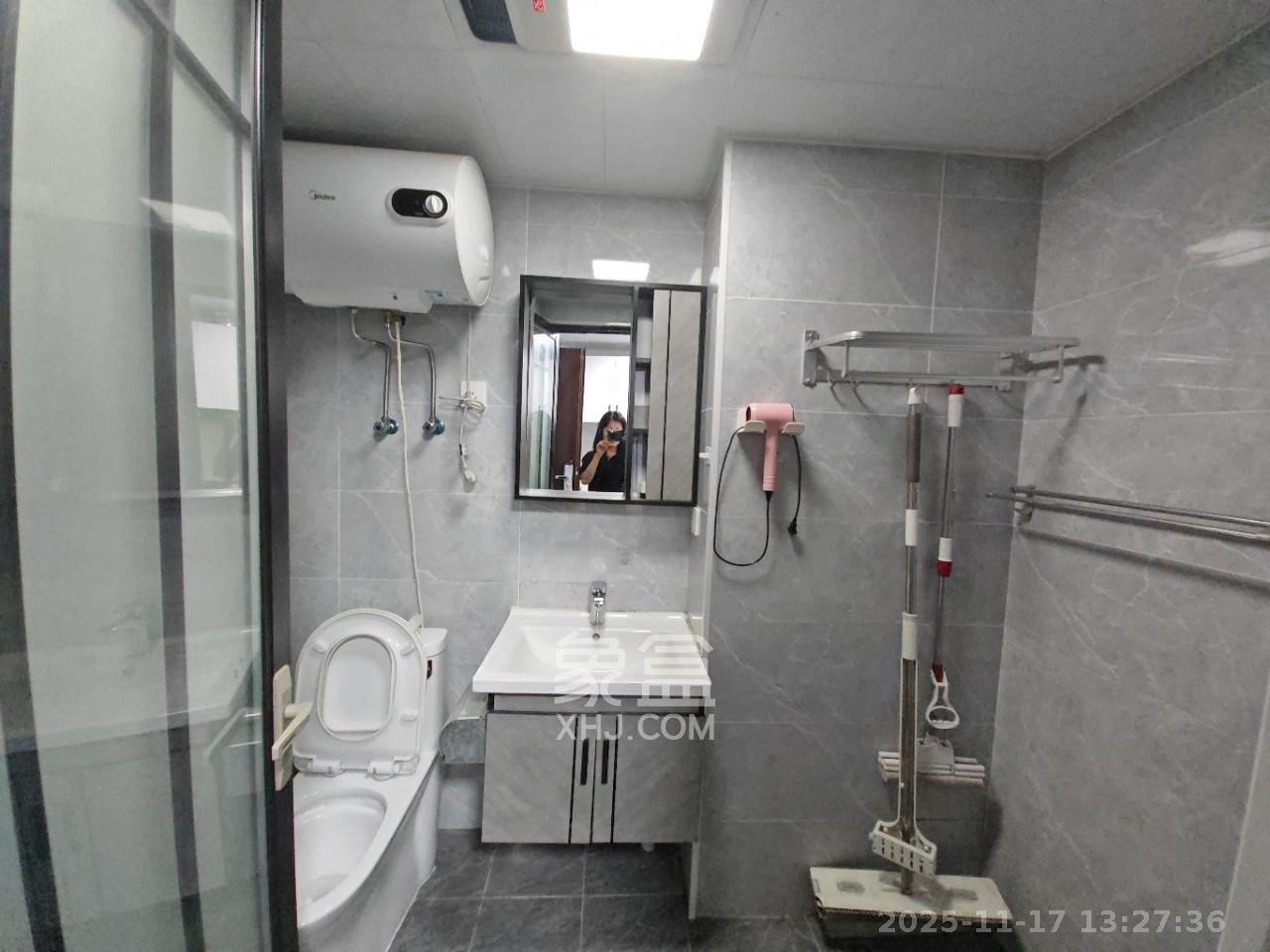 中海珑悦府  1室0厅0卫    1200.0元/月室内图