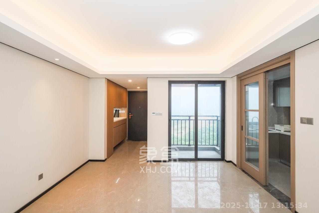 中海麓山境南区  4室2厅2卫    2800.0元/月室内图