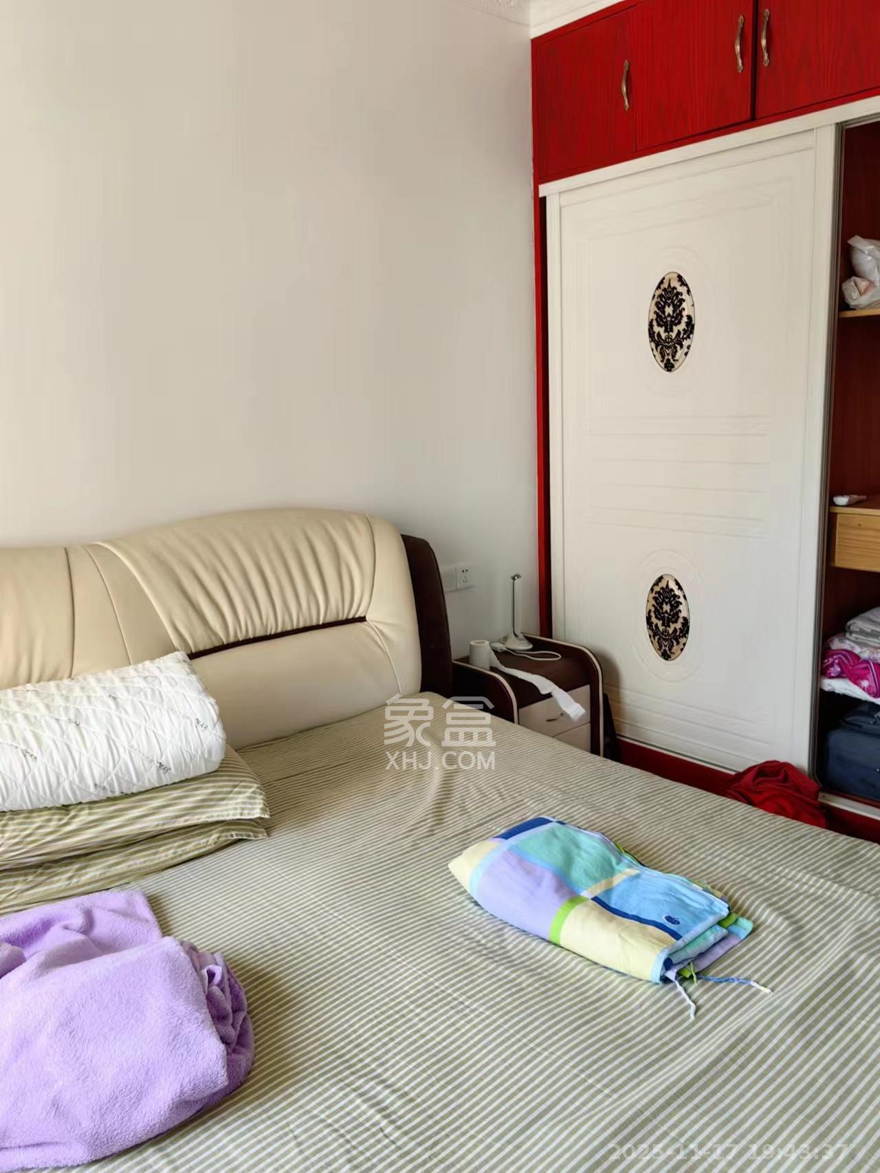 麓谷锦和园  3室2厅1卫    2300.0元/月室内图