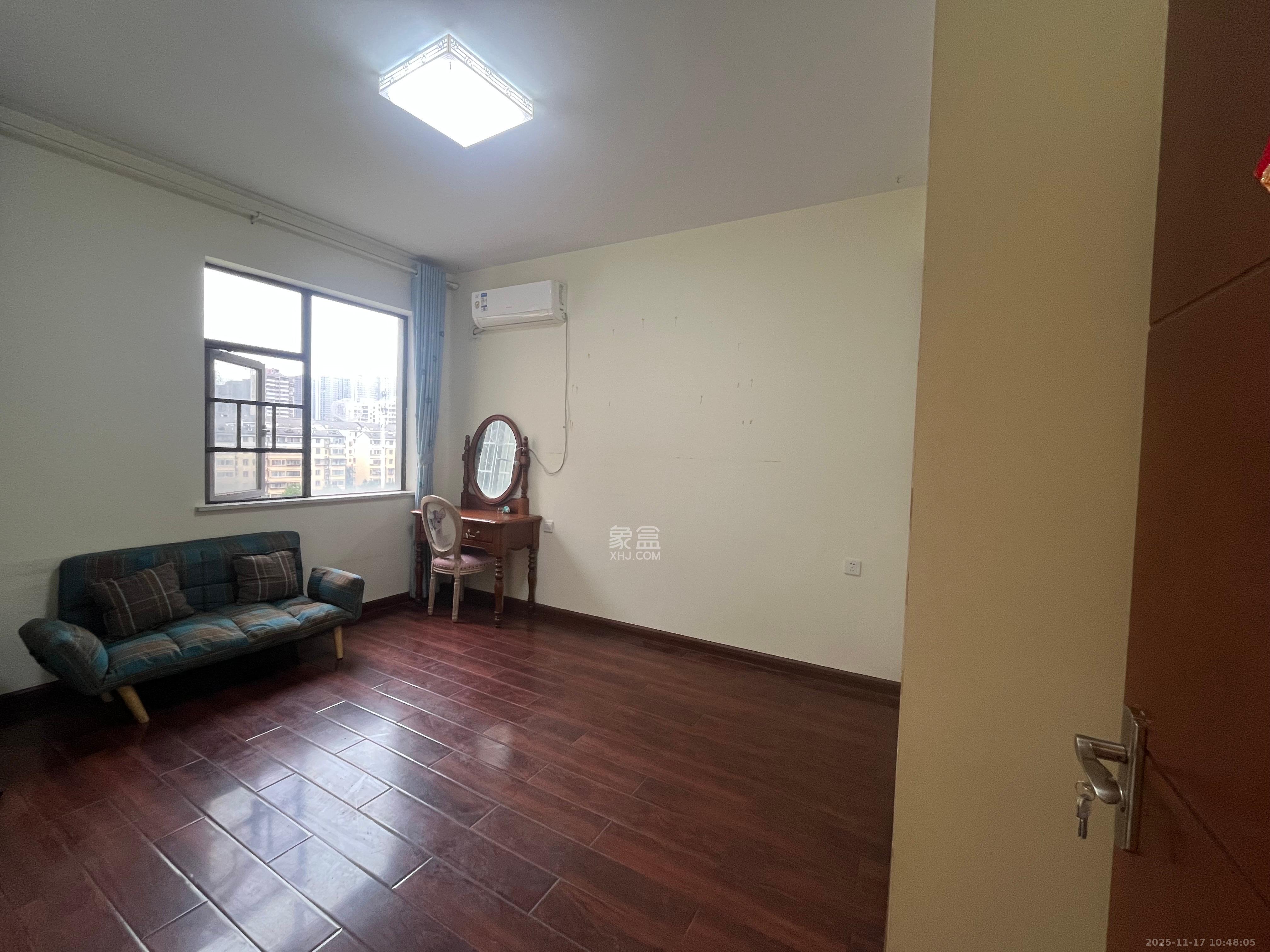 阳光丽城一期  3室2厅1卫    2500.0元/月室内图