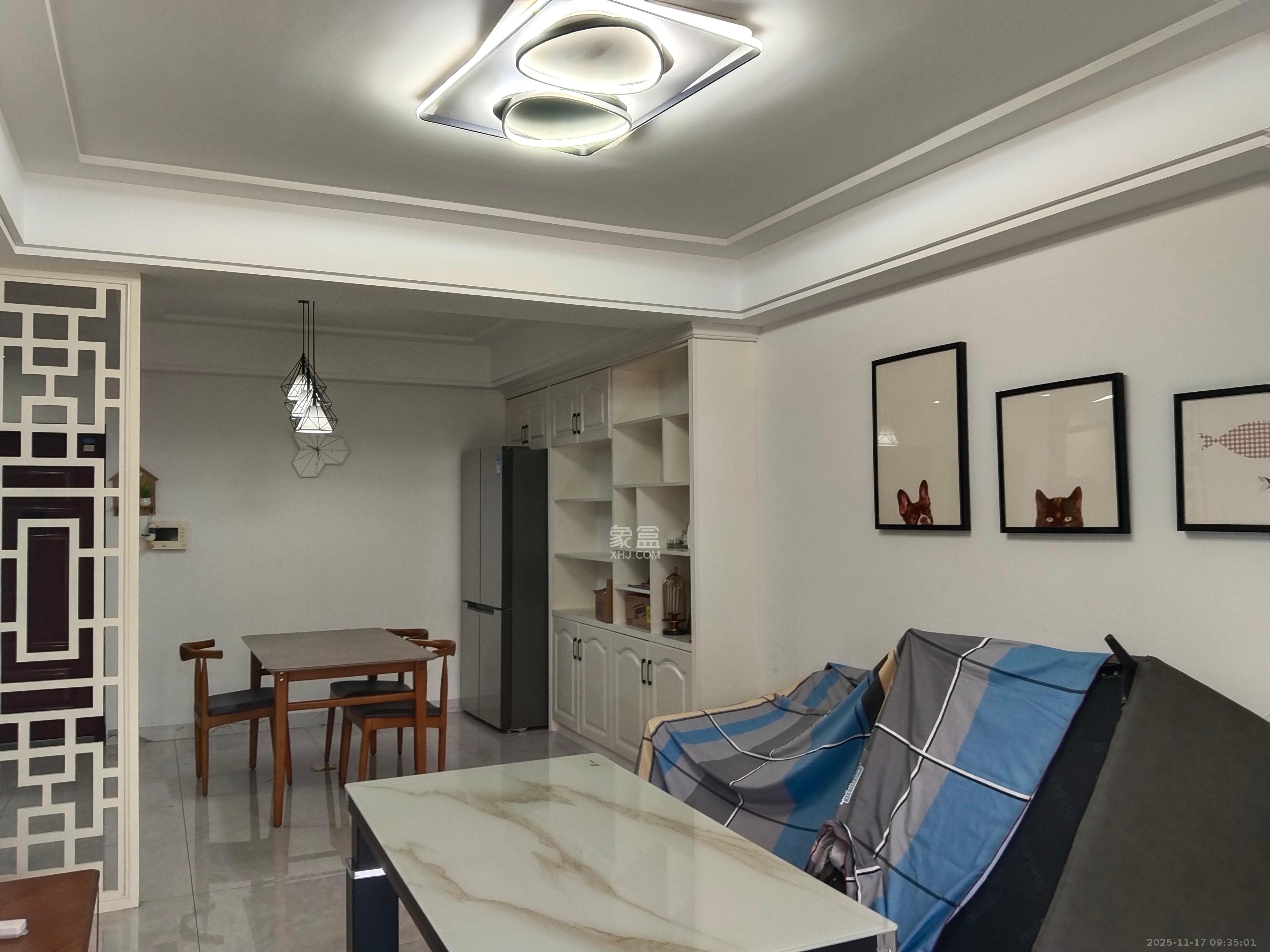 鑫远御文台一期  2室2厅1卫    2200.0元/月室内图