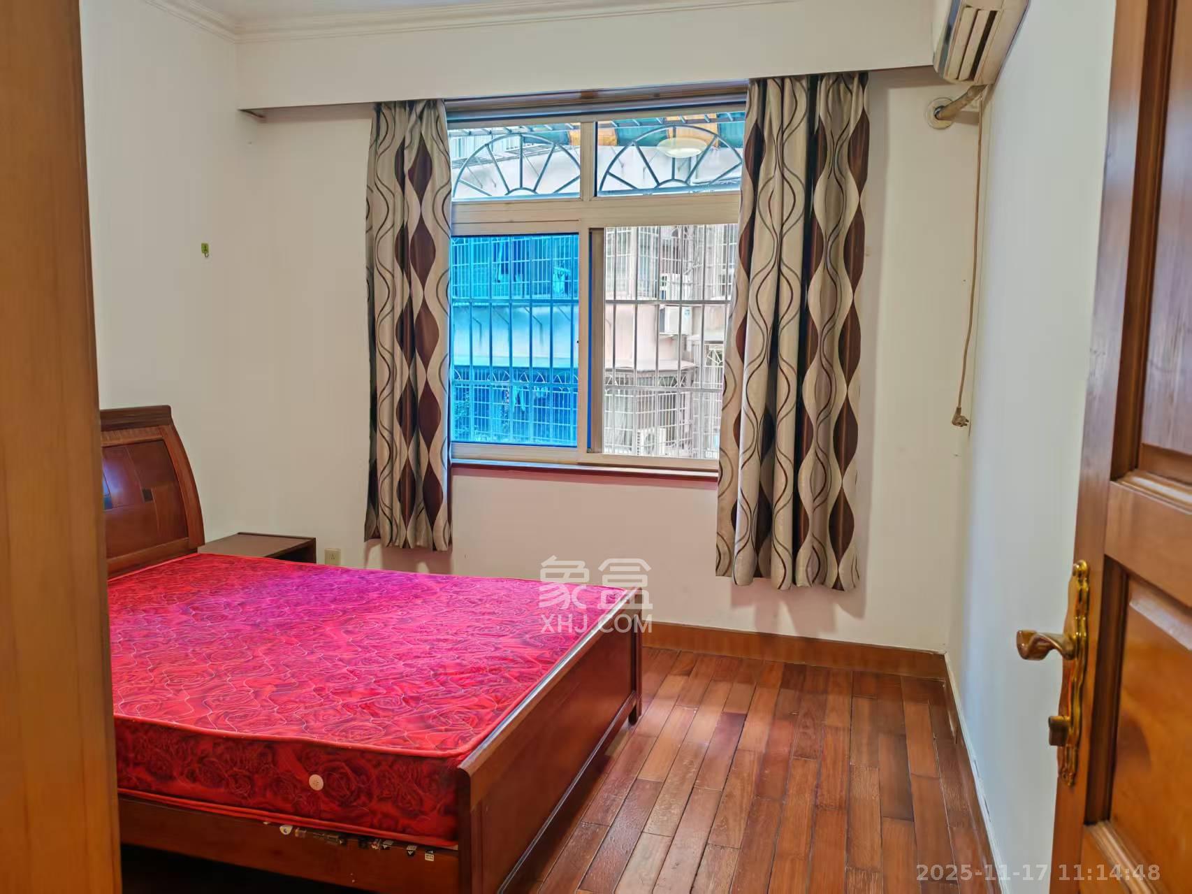 平和堂生活小区 3室2厅2卫 2300.0元/月 平和堂生活小区 3室2厅2卫 2300.0元/月室内图