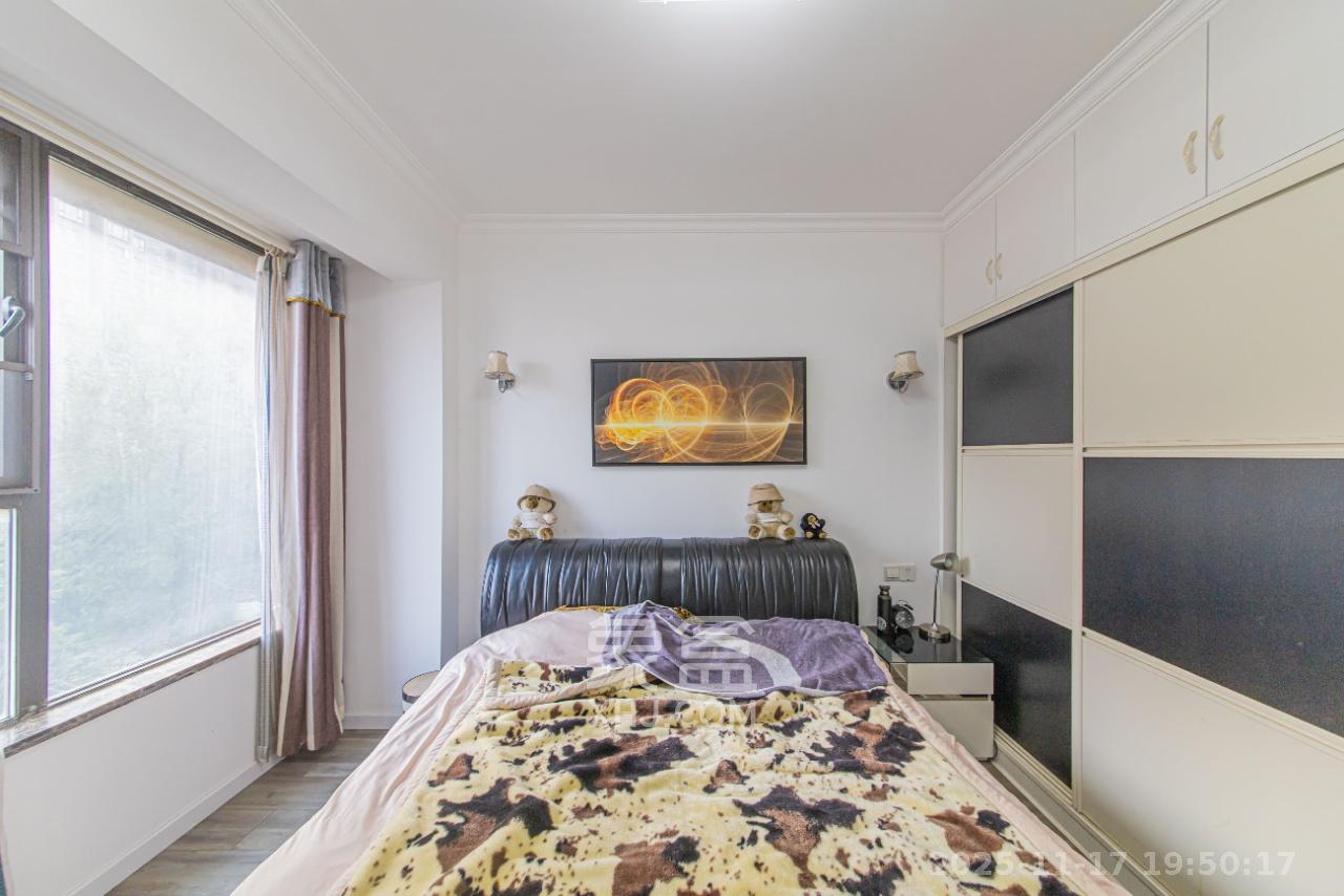 长城水郡  3室2厅1卫    2200.0元/月室内图