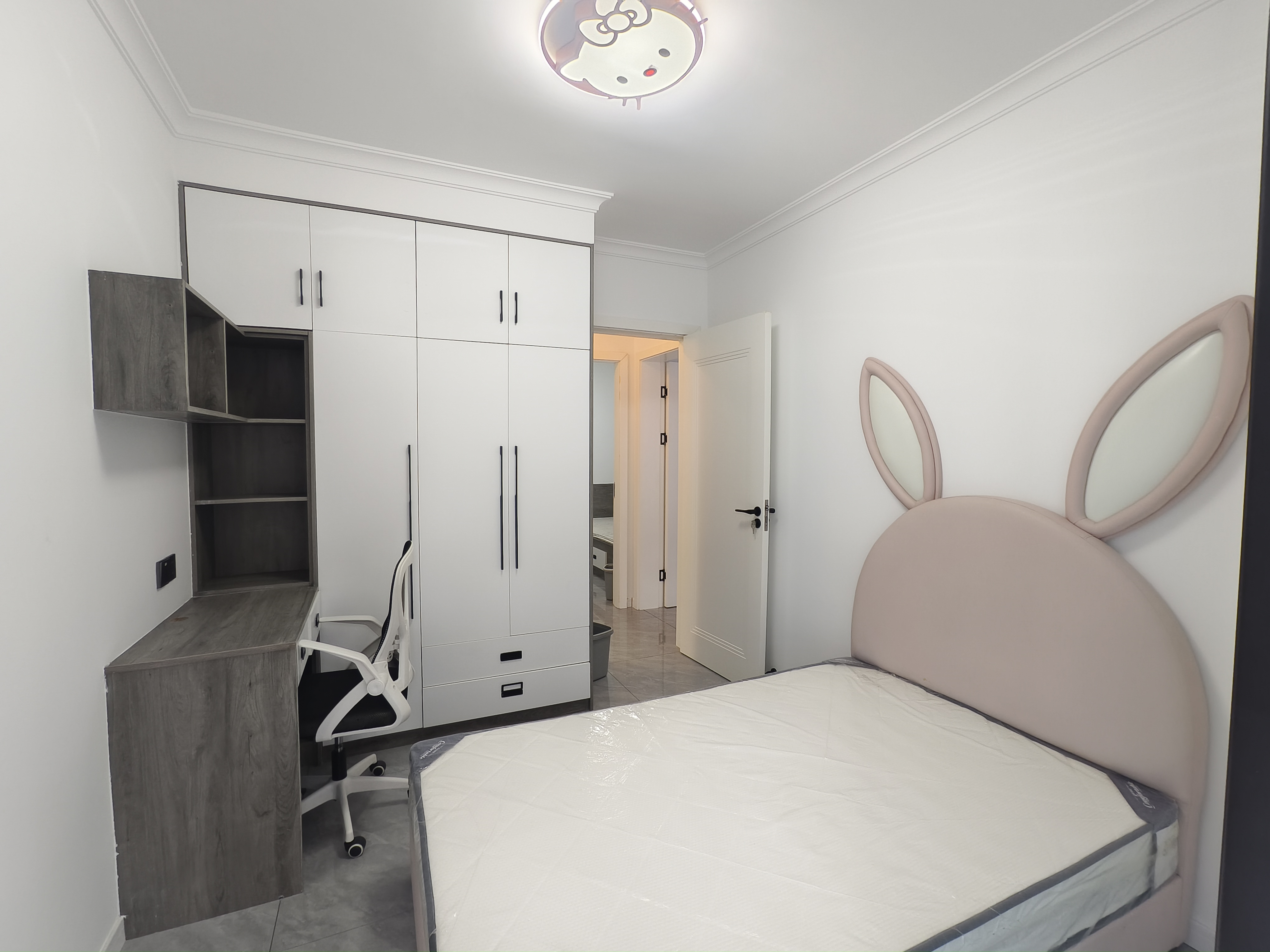 金科集美东方  3室2厅2卫    65.8万客厅