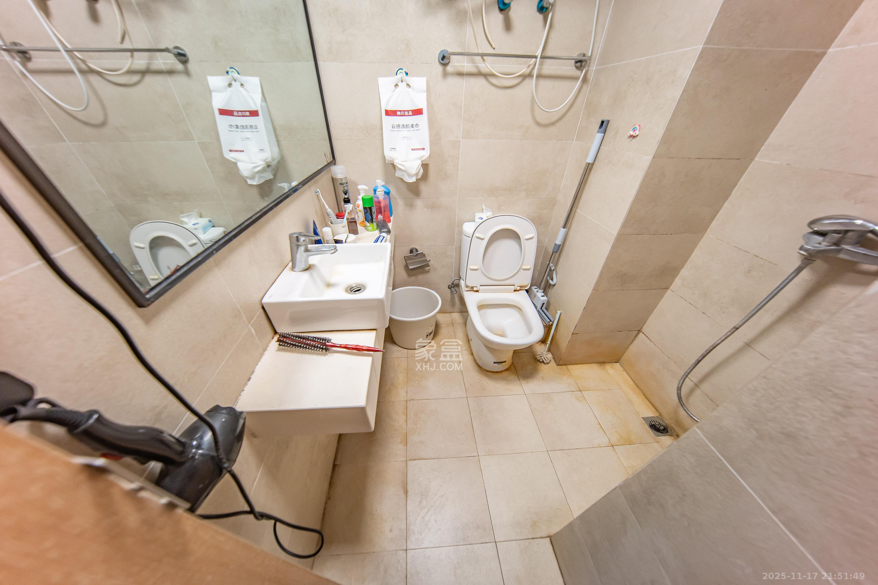 兰亭湾畔 1室1厅1卫 13.0万 兰亭湾畔 1室1厅1卫 13.0万卫生间