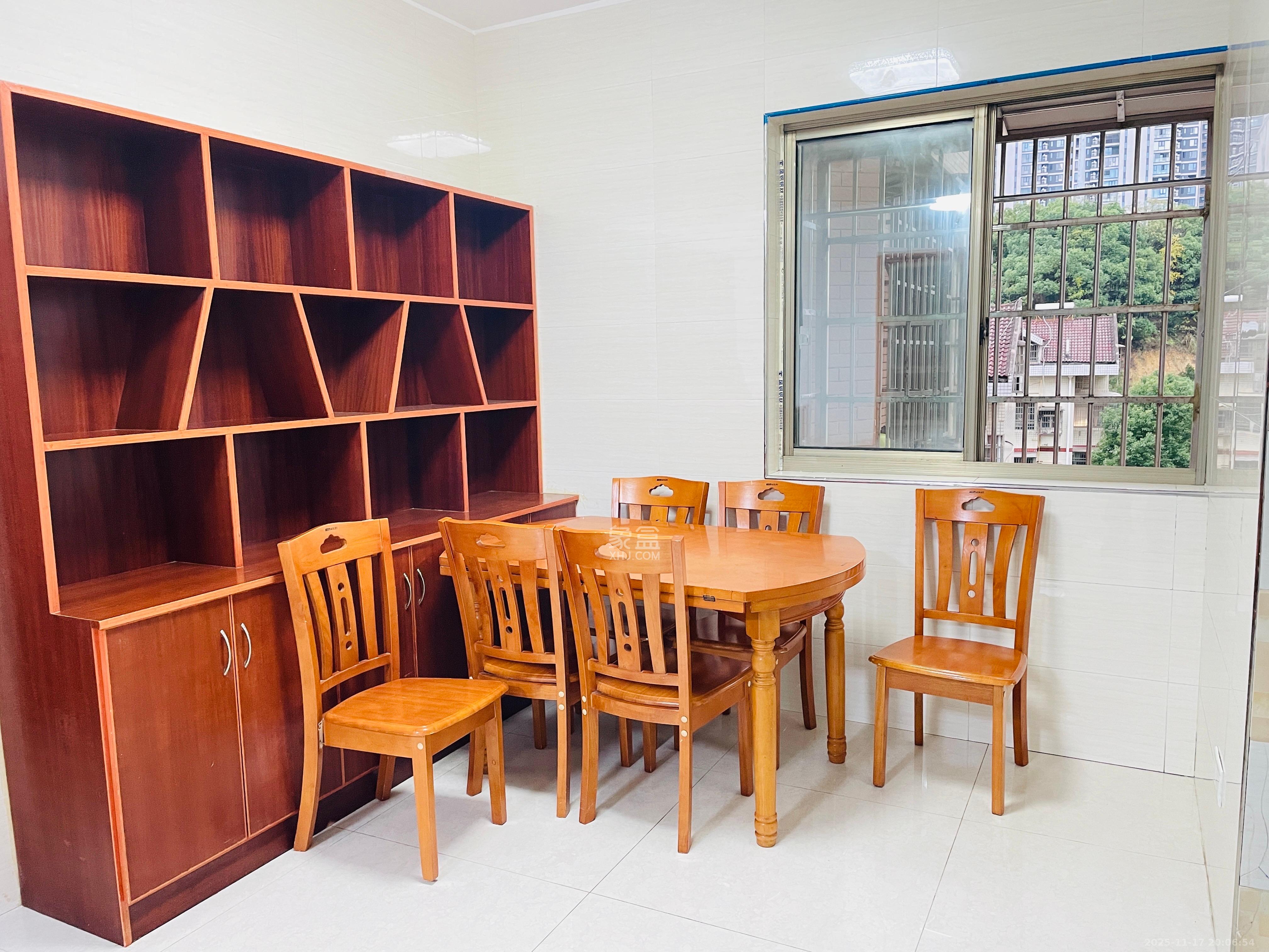 金石蓉园  2室2厅1卫    2000.0元/月室内图