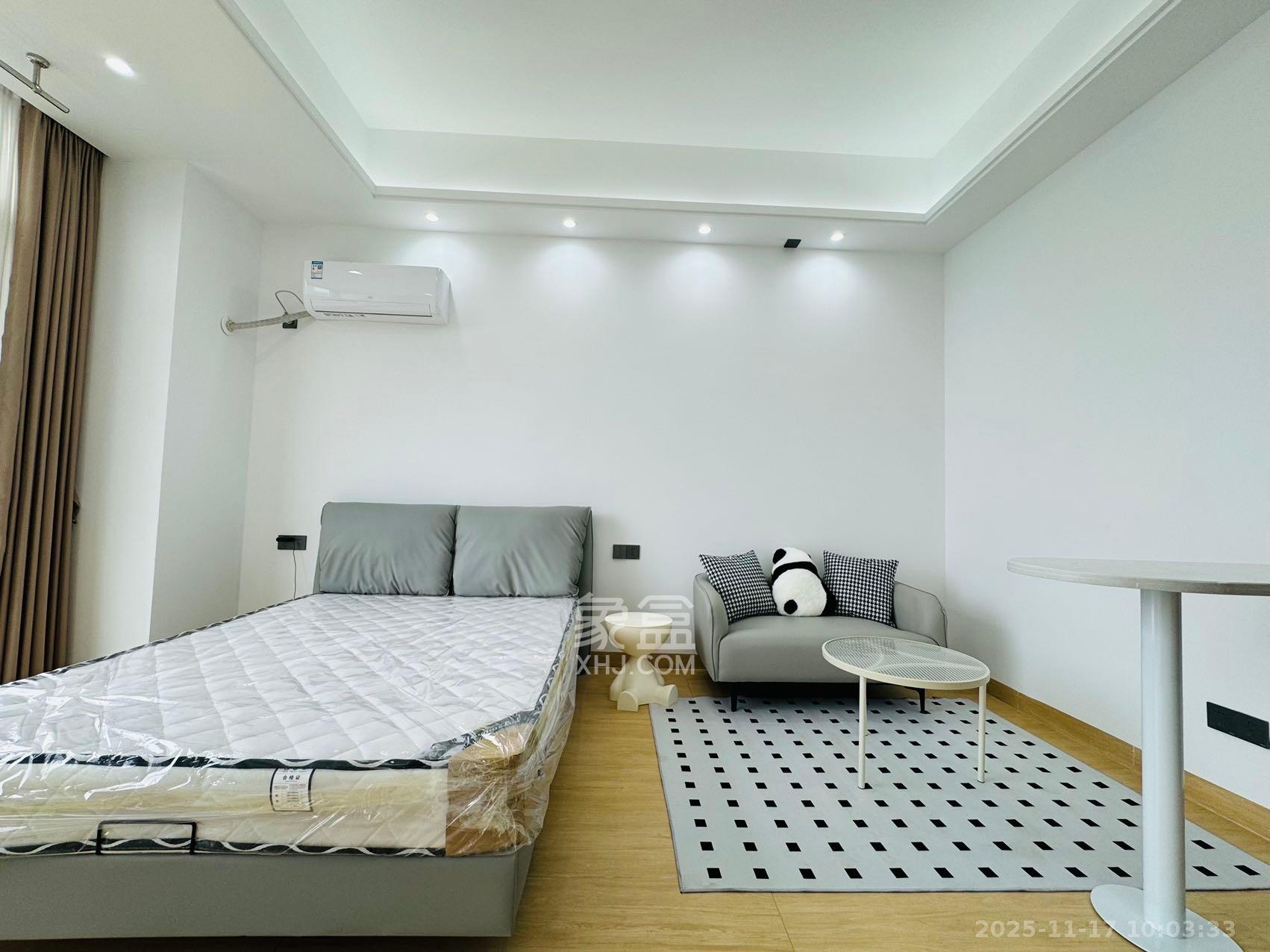 诺德滨江逸园（中铁逸园）  1室1厅1卫    2000.0元/月