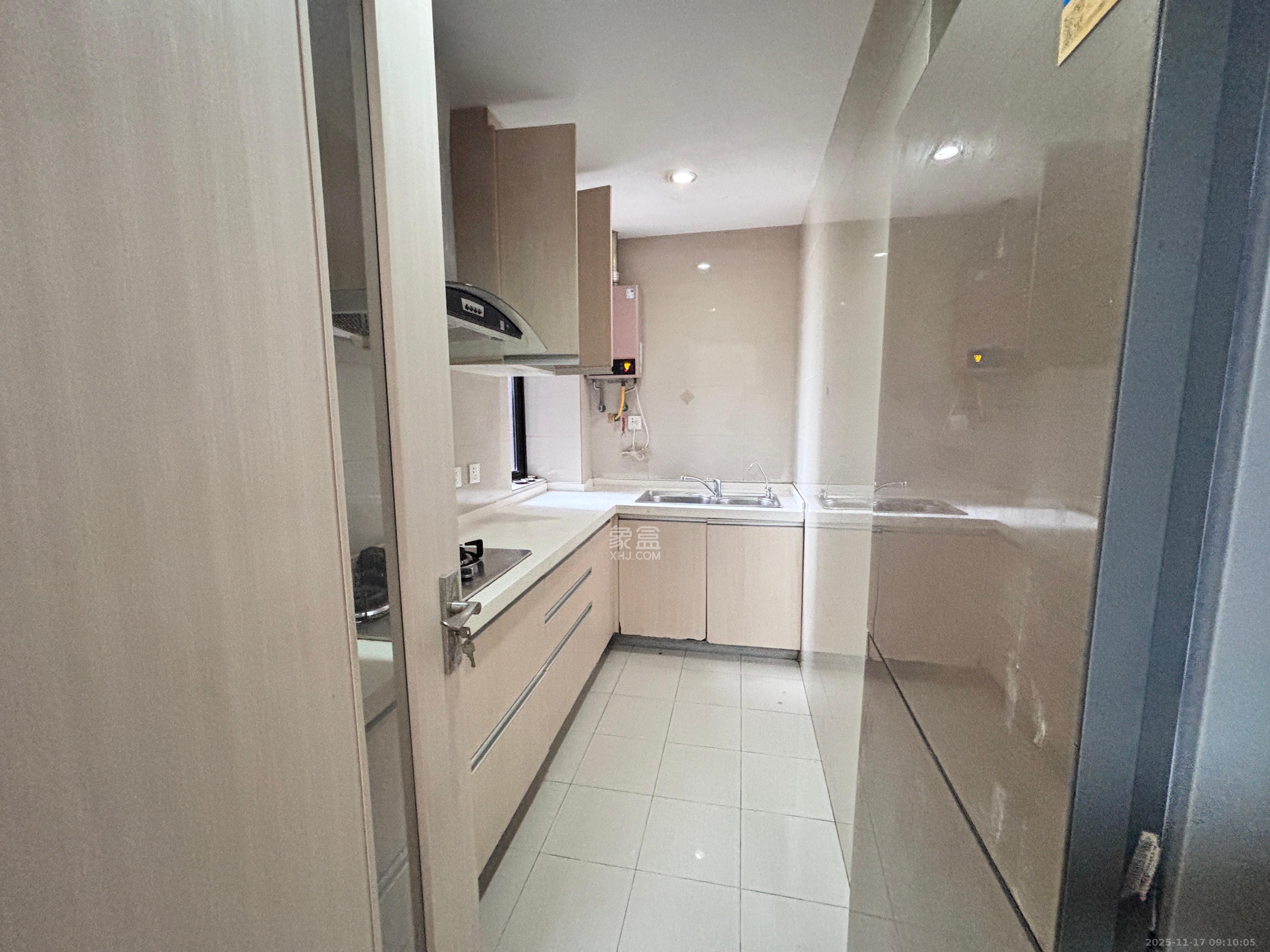 新城国际花都  2室2厅1卫    1400.0元/月室内图