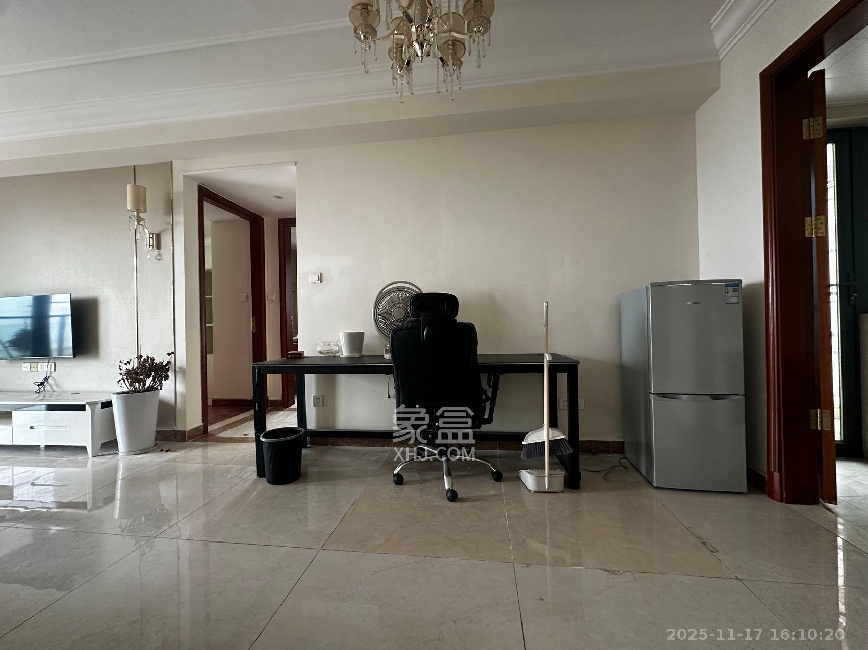 恒大书香门第  2室2厅1卫    1500.0元/月室内图