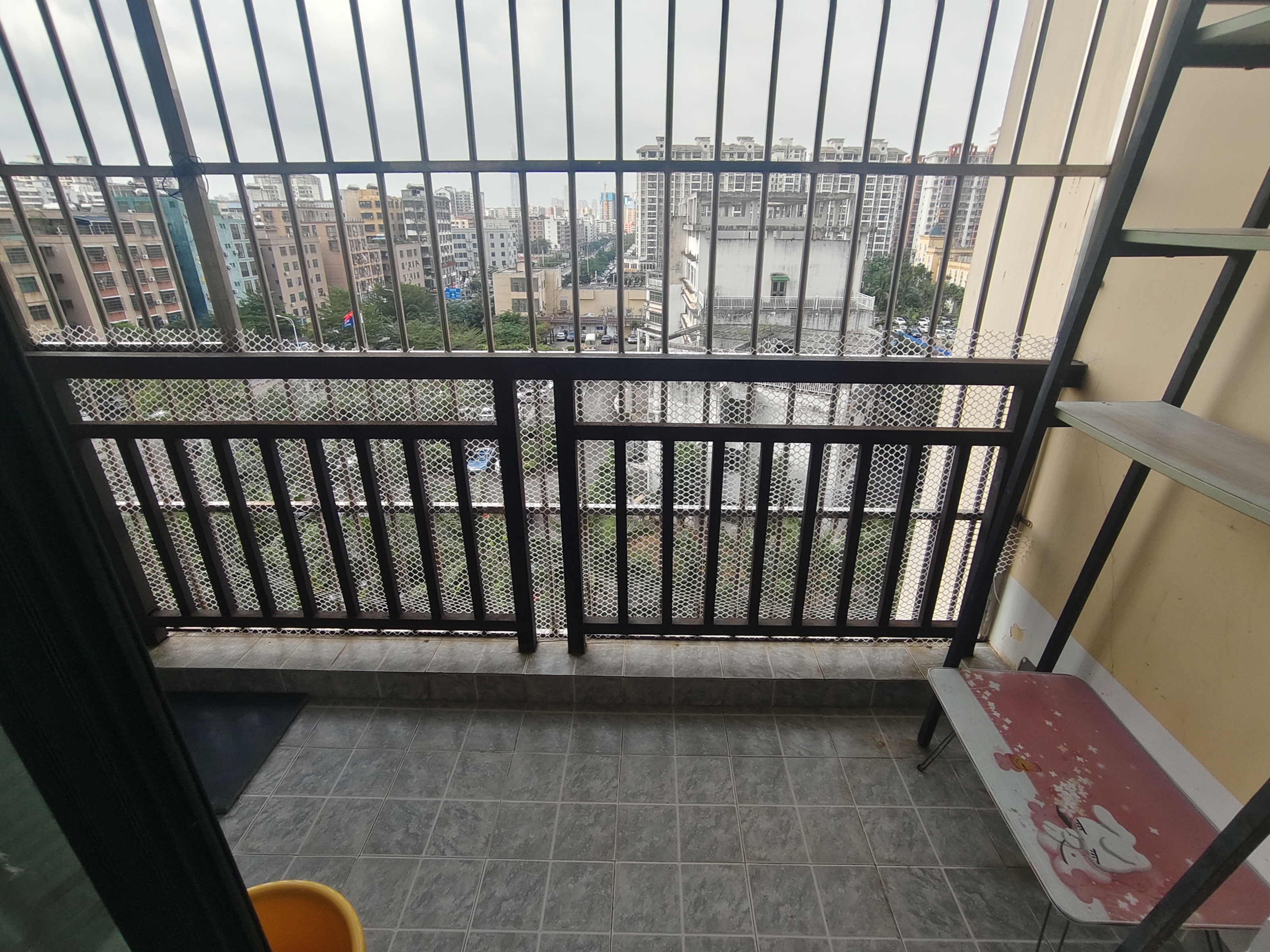 凤翔花园(A区) 2室2厅1卫 1700.0元/月 凤翔花园(A区) 2室2厅1卫 1700.0元/月室内图