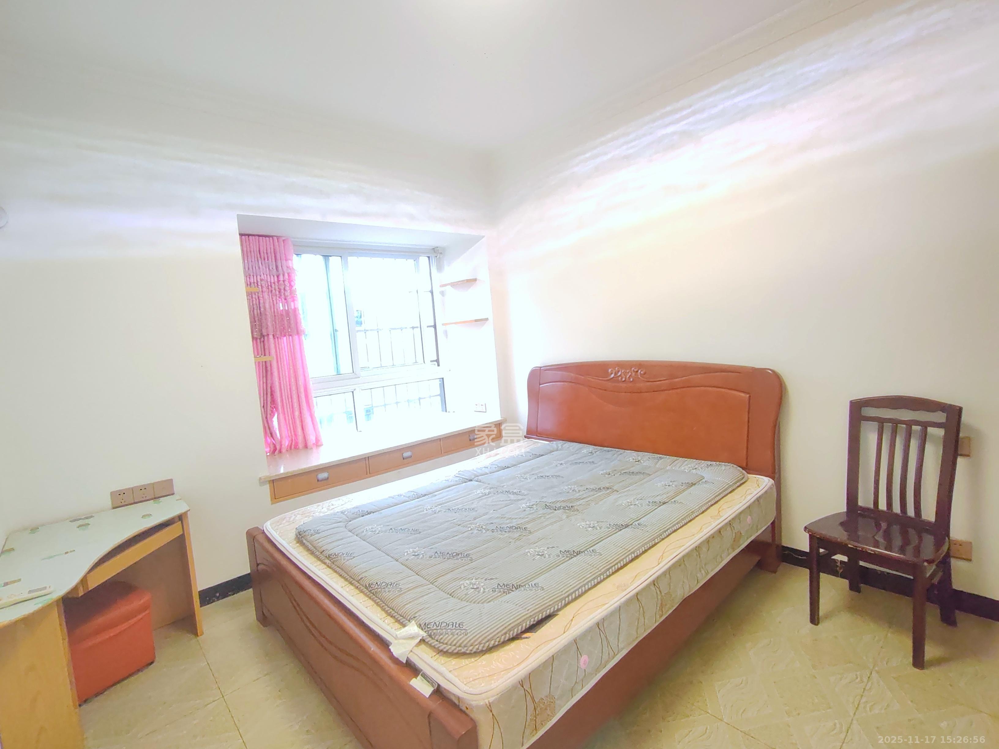 家兴苑  2室2厅1卫    2000.0元/月室内图