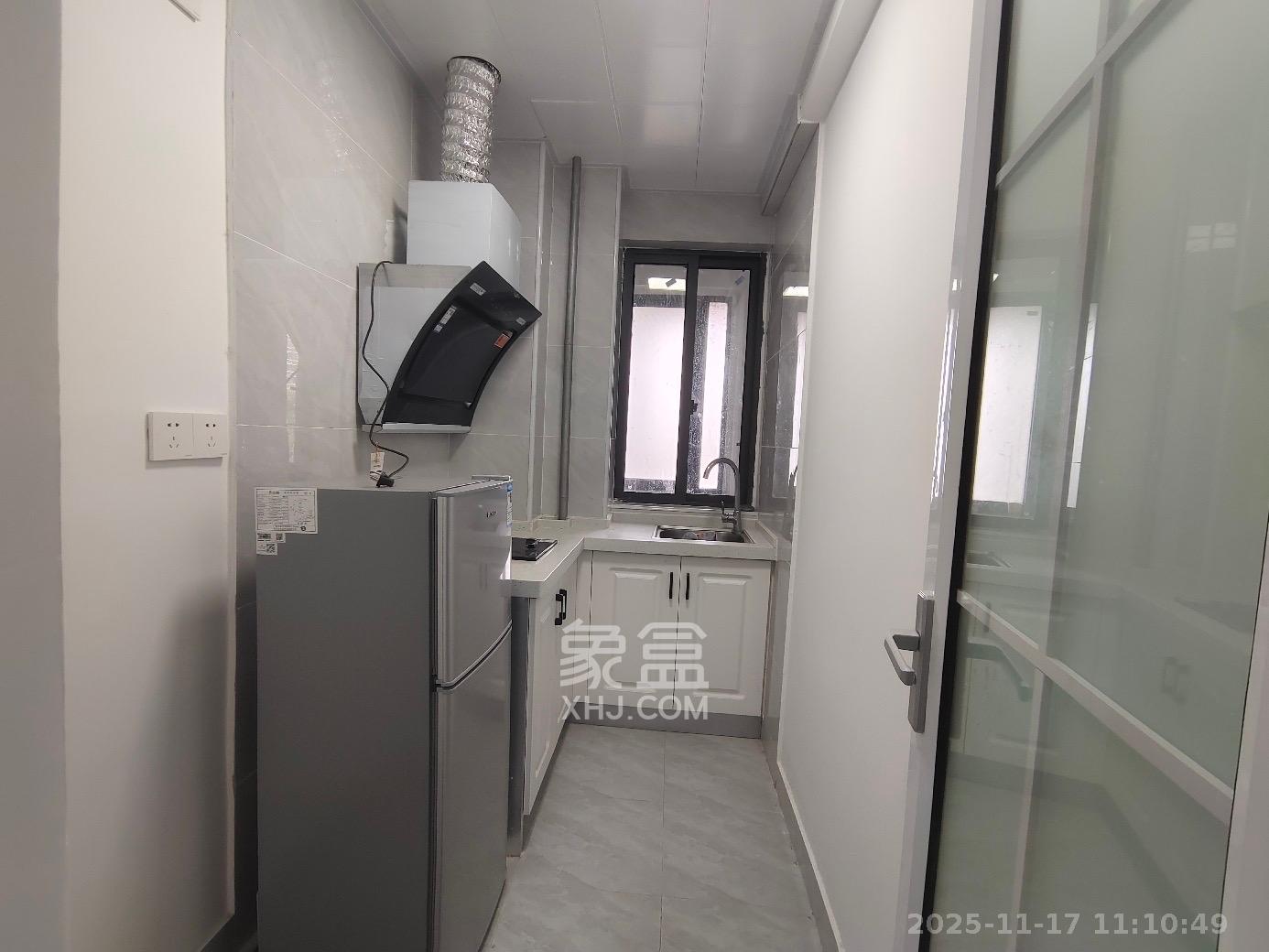 博林云栖  1室1厅1卫    1618.0元/月室内图